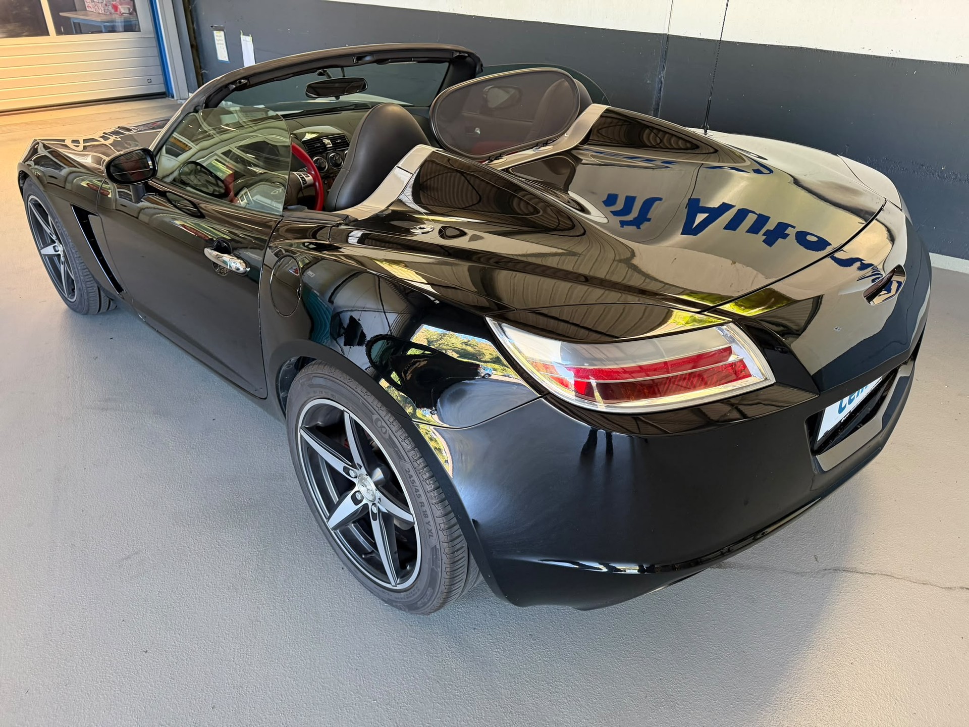 OPEL GT 2.0 Turbo-image-5