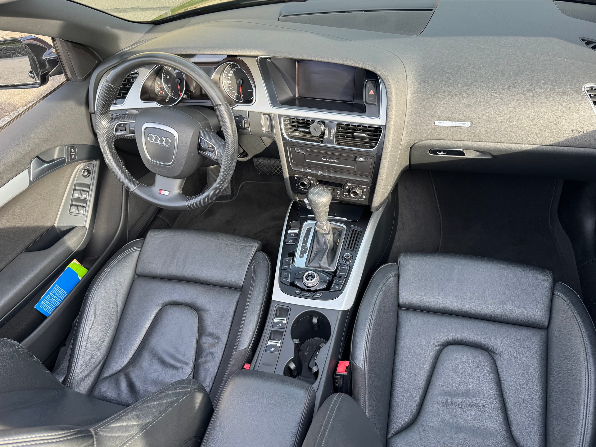 AUDI A5 Cabriolet 2.0 TFSI quattro S-tronic-image-3