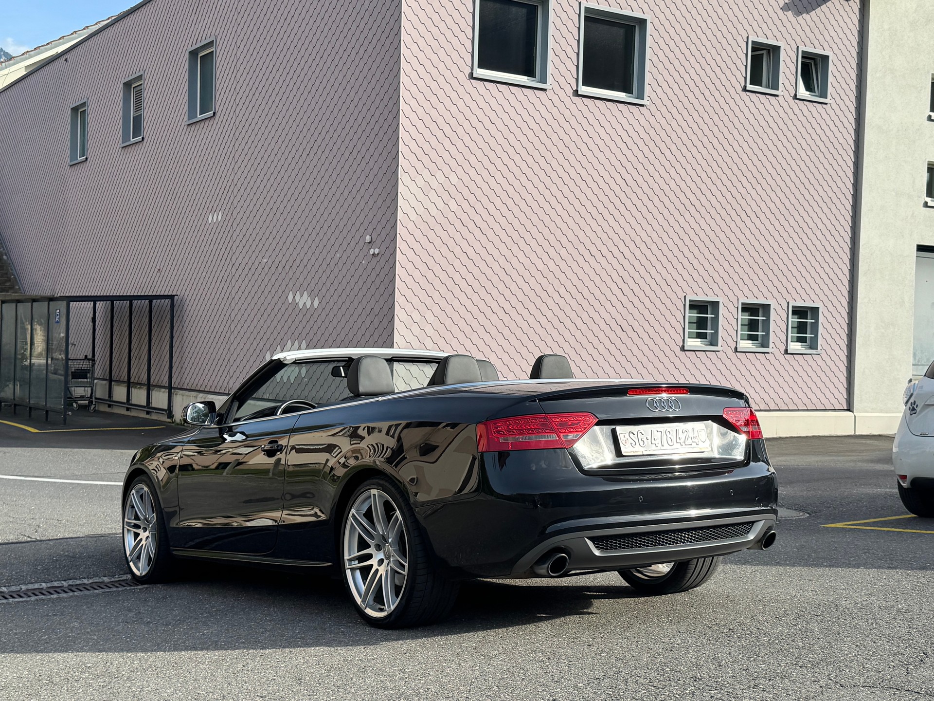 AUDI A5 Cabriolet 2.0 TFSI quattro S-tronic-image-8