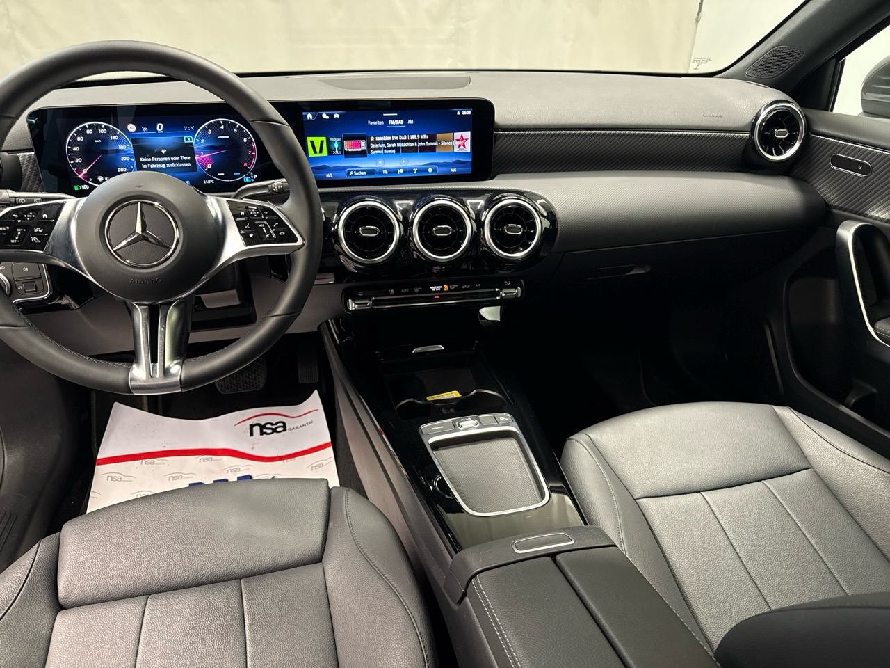MERCEDES-BENZ A 200 Sportline DCT-image-4