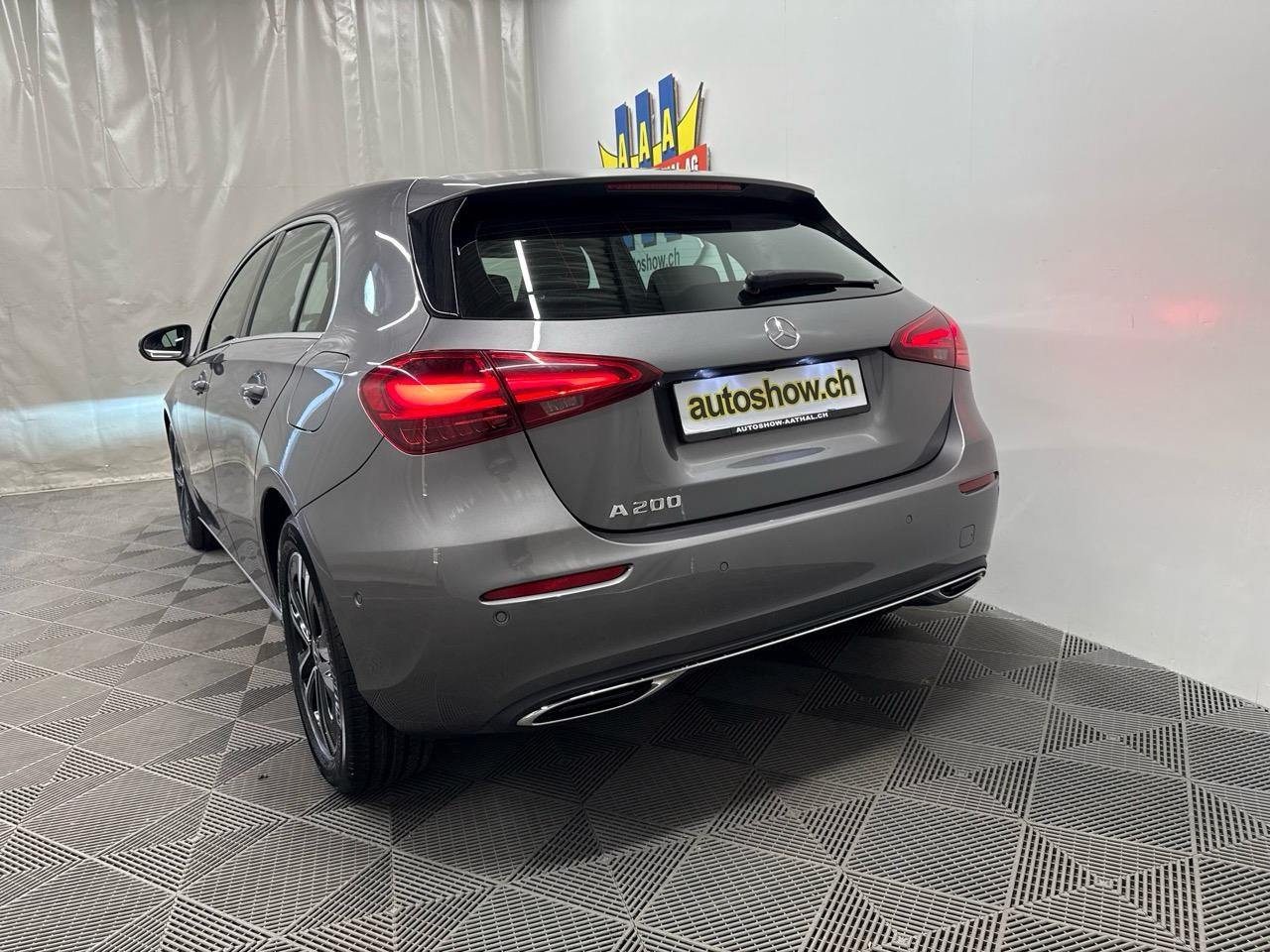MERCEDES-BENZ A 200 Sportline DCT-image-12