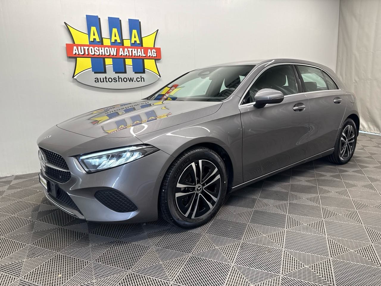 MERCEDES-BENZ A 200 Sportline DCT