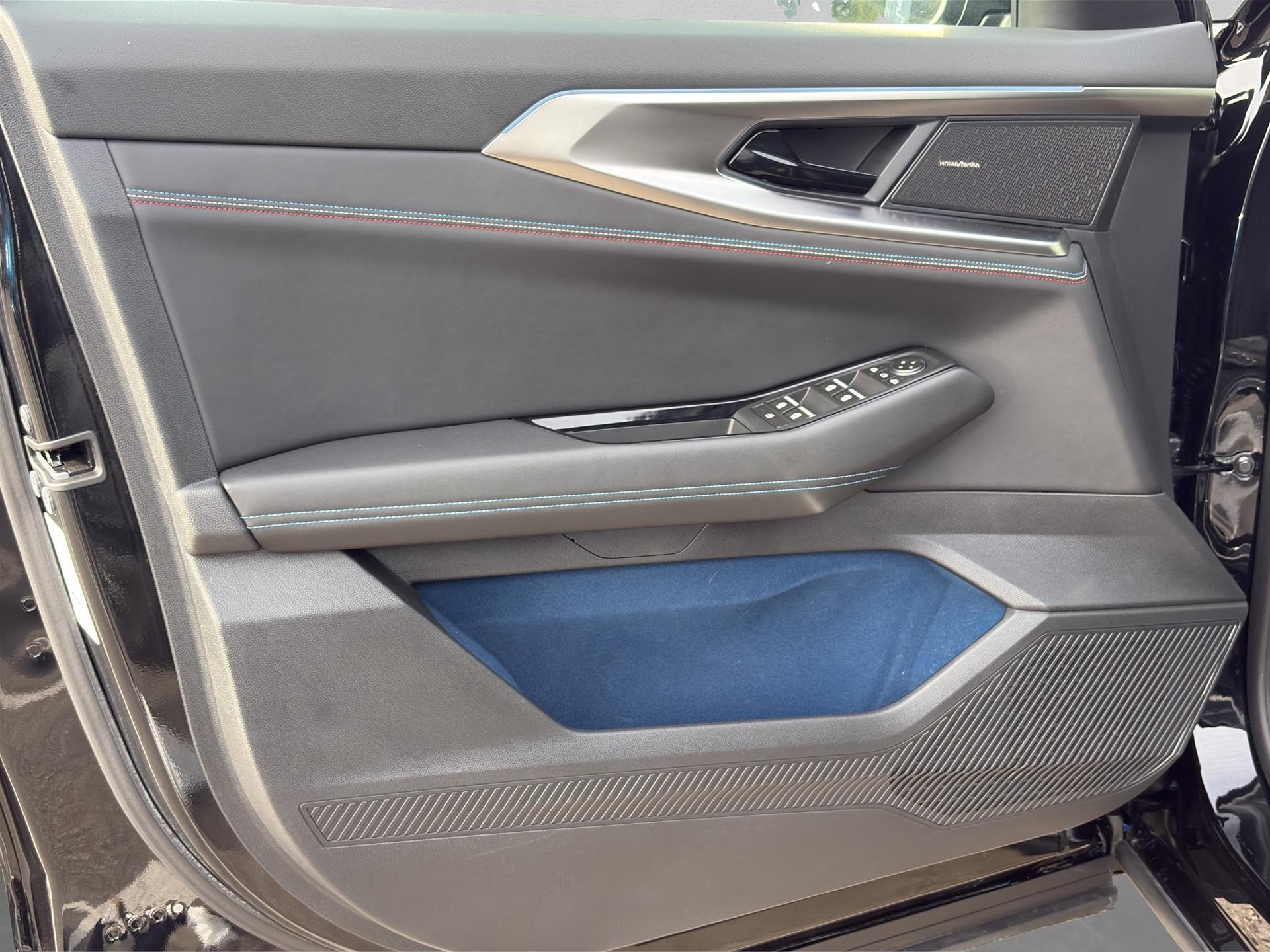 RENAULT Rafale 1.2 E-Tech Hybrid 200 Esprit Alpine-image-22