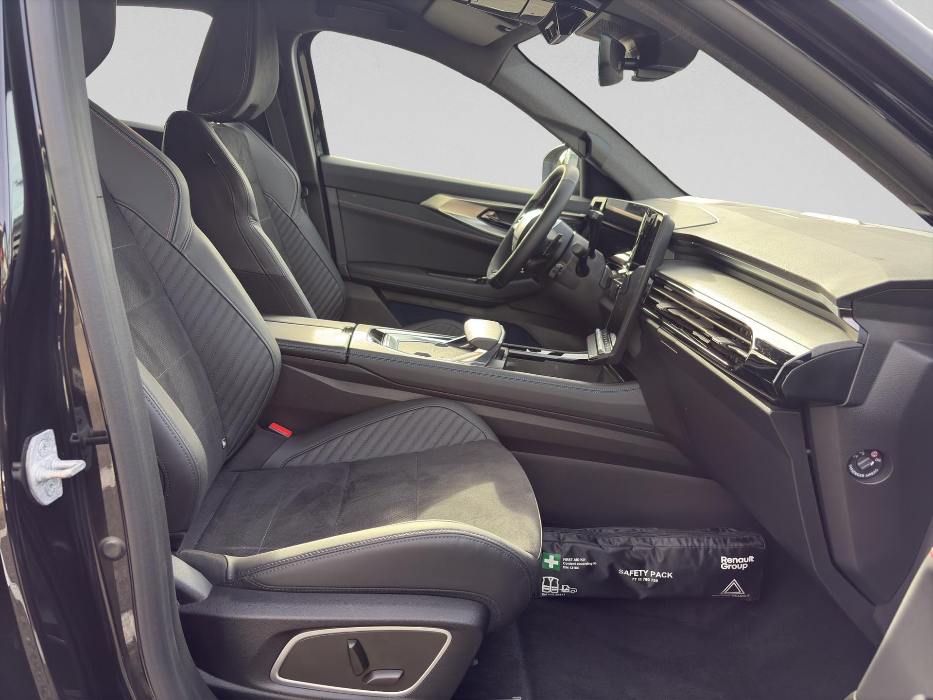 RENAULT Rafale 1.2 E-Tech Hybrid 200 Esprit Alpine-image-16