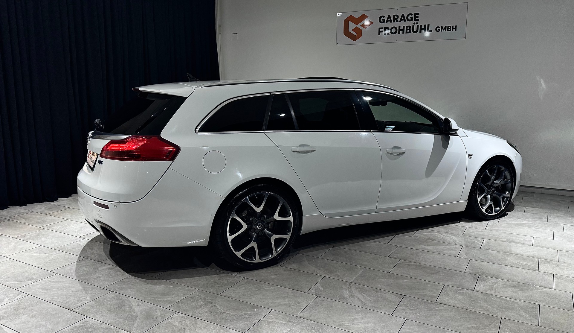 OPEL Insignia Sports Tourer 2.8 Turbo OPC 4WD-image-6
