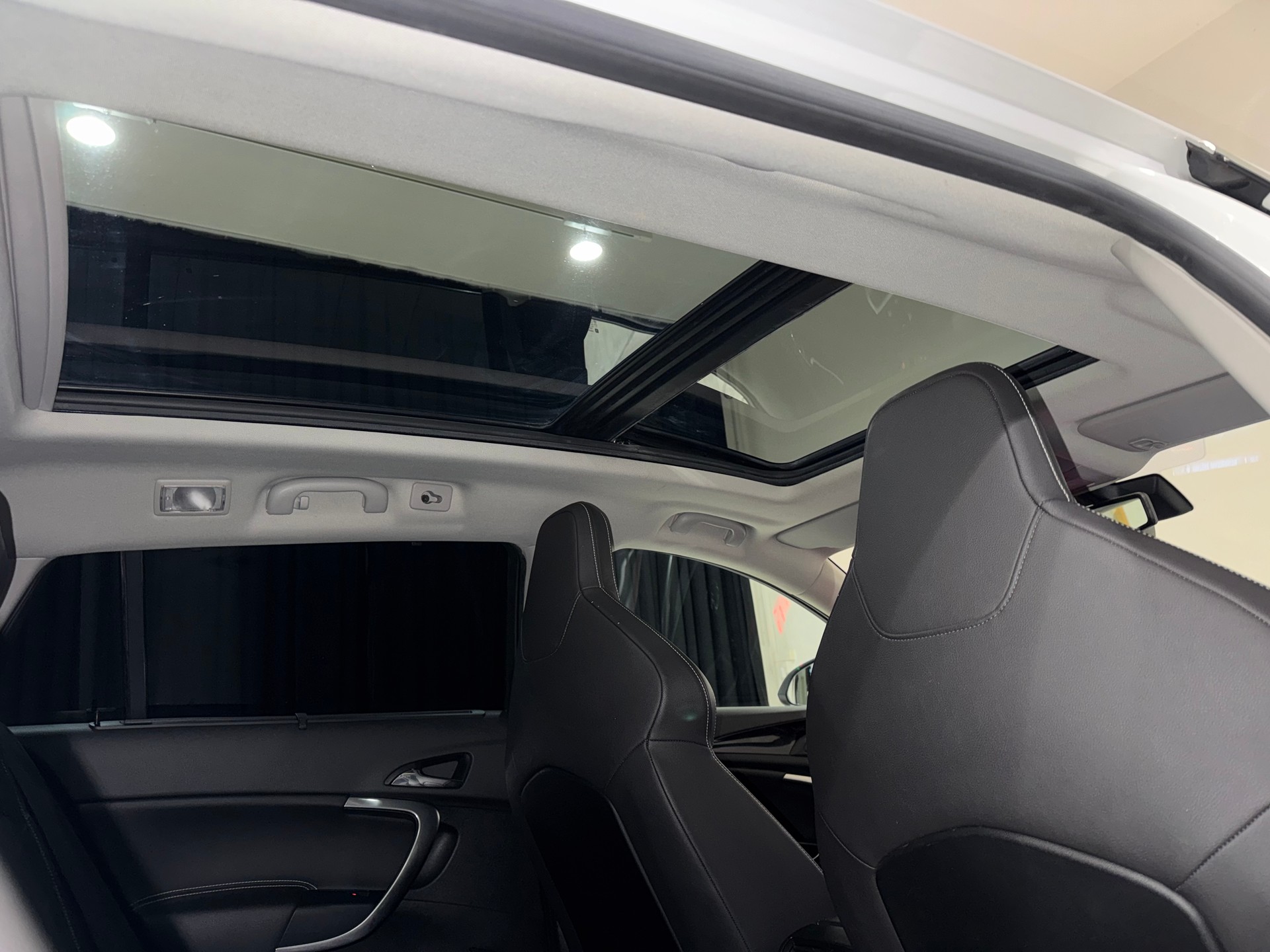 OPEL Insignia Sports Tourer 2.8 Turbo OPC 4WD-image-15