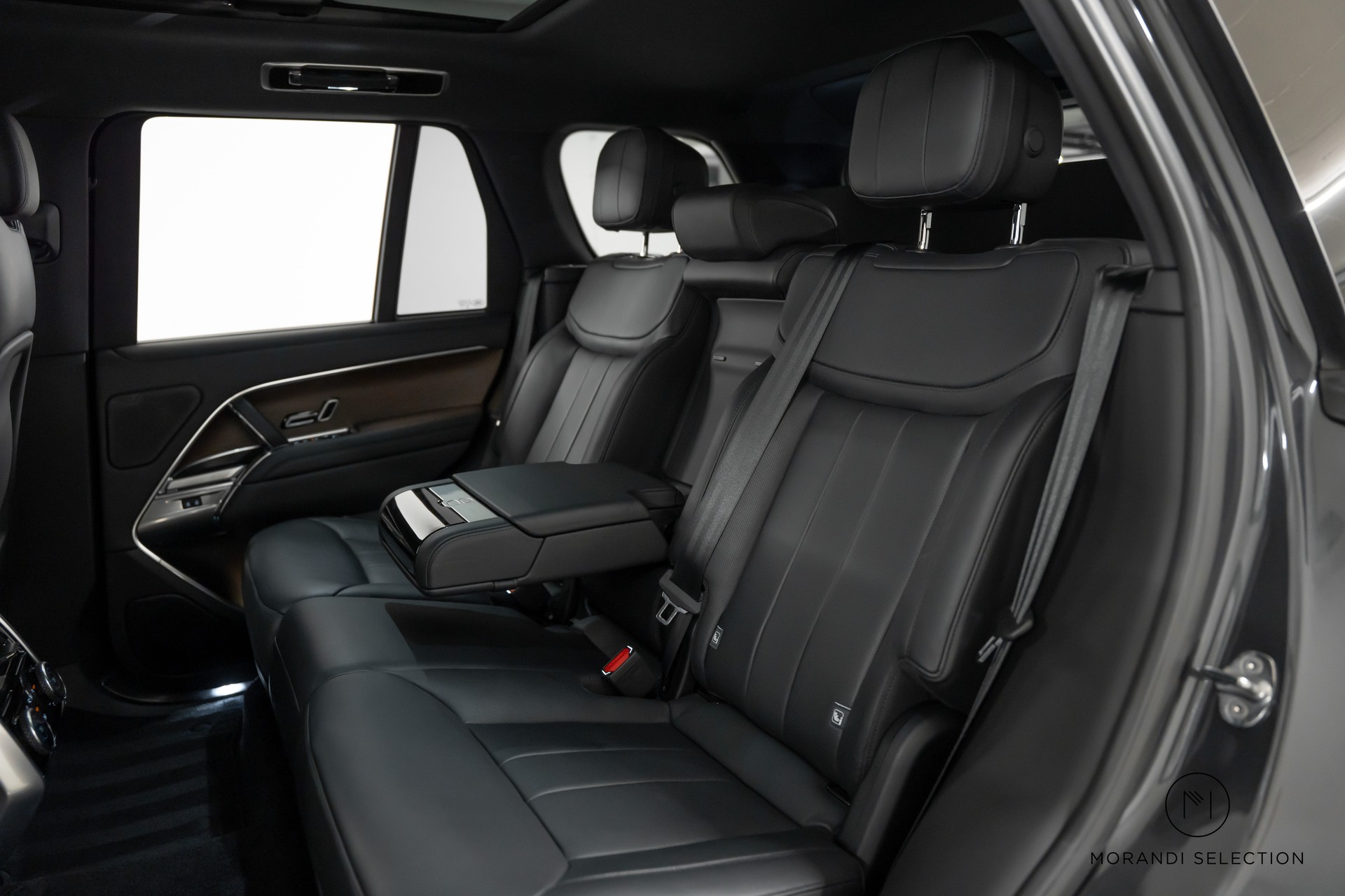 LAND ROVER Range Rover 3.0 D I6 350 HSE-image-15