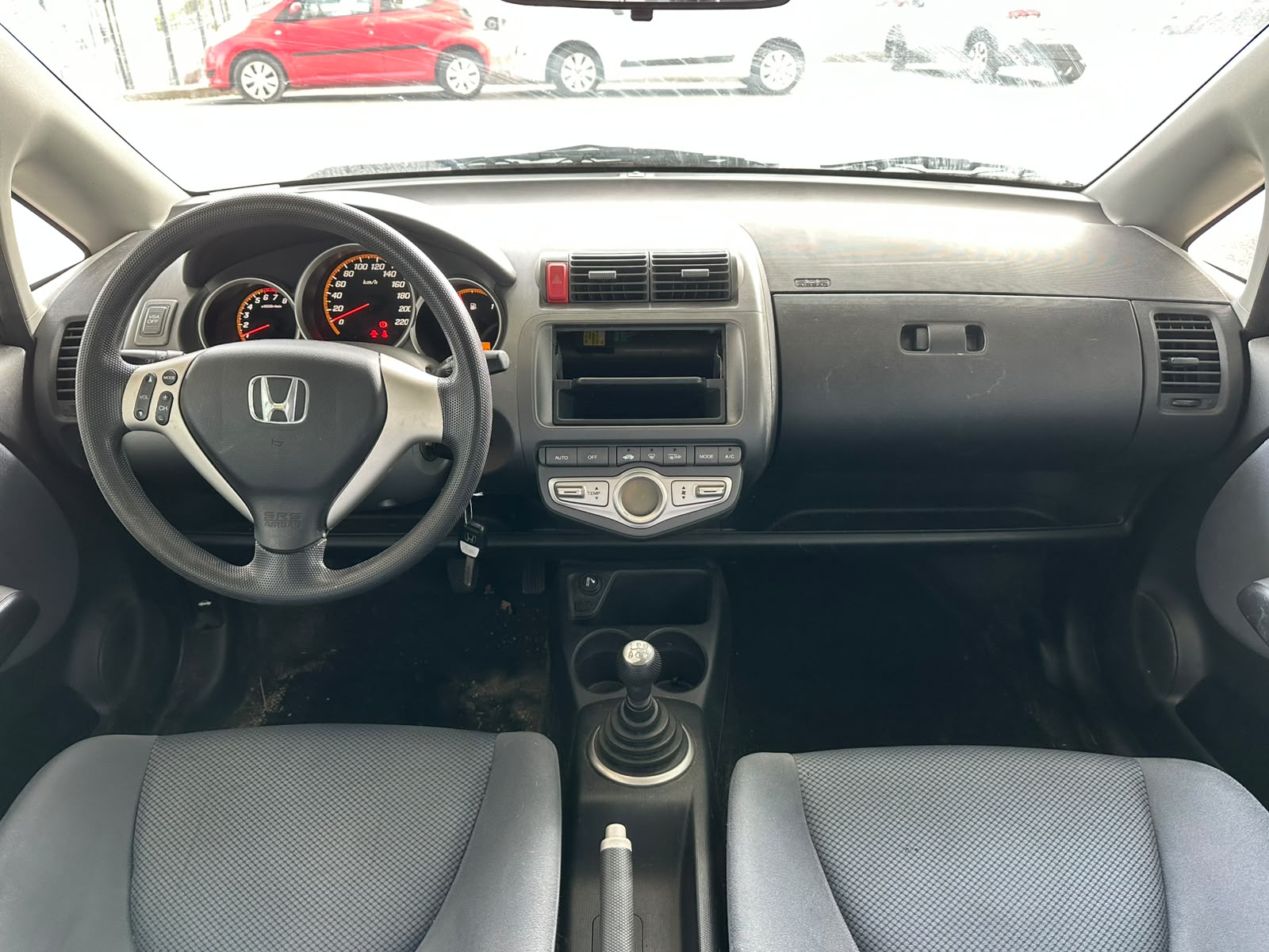 HONDA Jazz 1.4i ES-image-6