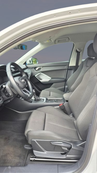 AUDI Q3 35 TFSI Attraction S-tronic-image-14