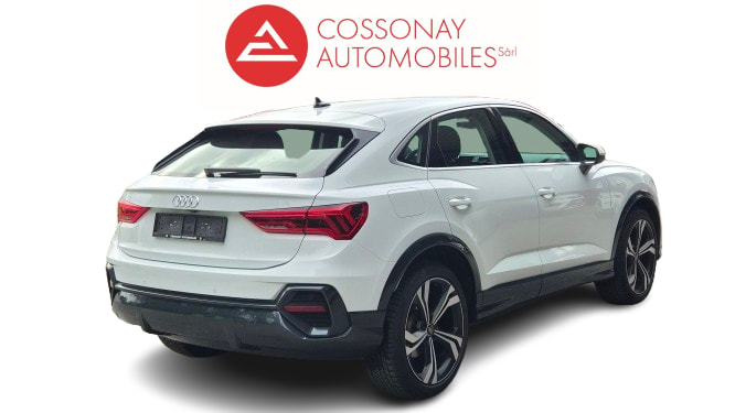 AUDI Q3 35 TFSI Attraction S-tronic-image-4