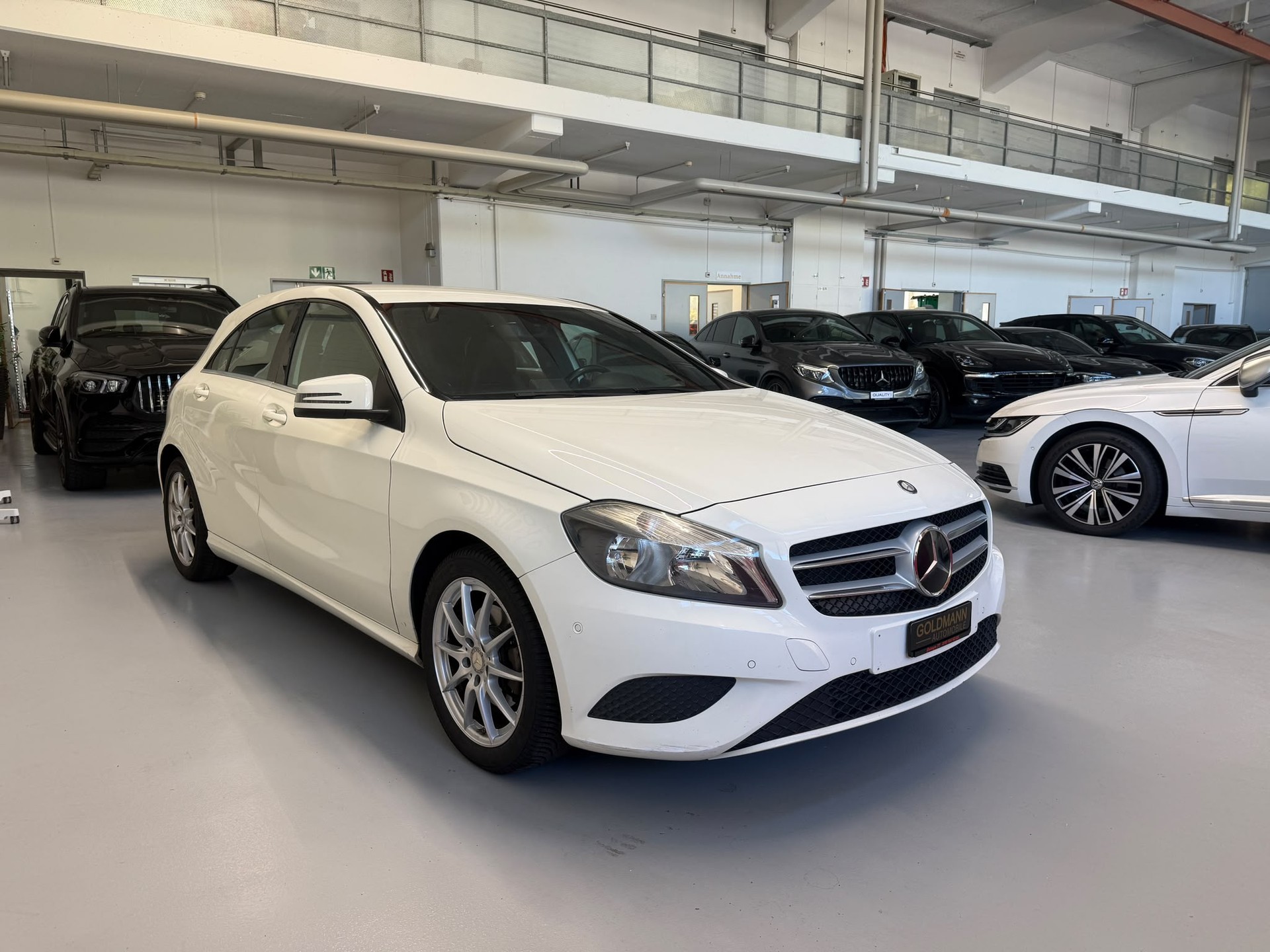 MERCEDES-BENZ A 180 Urban-image-7