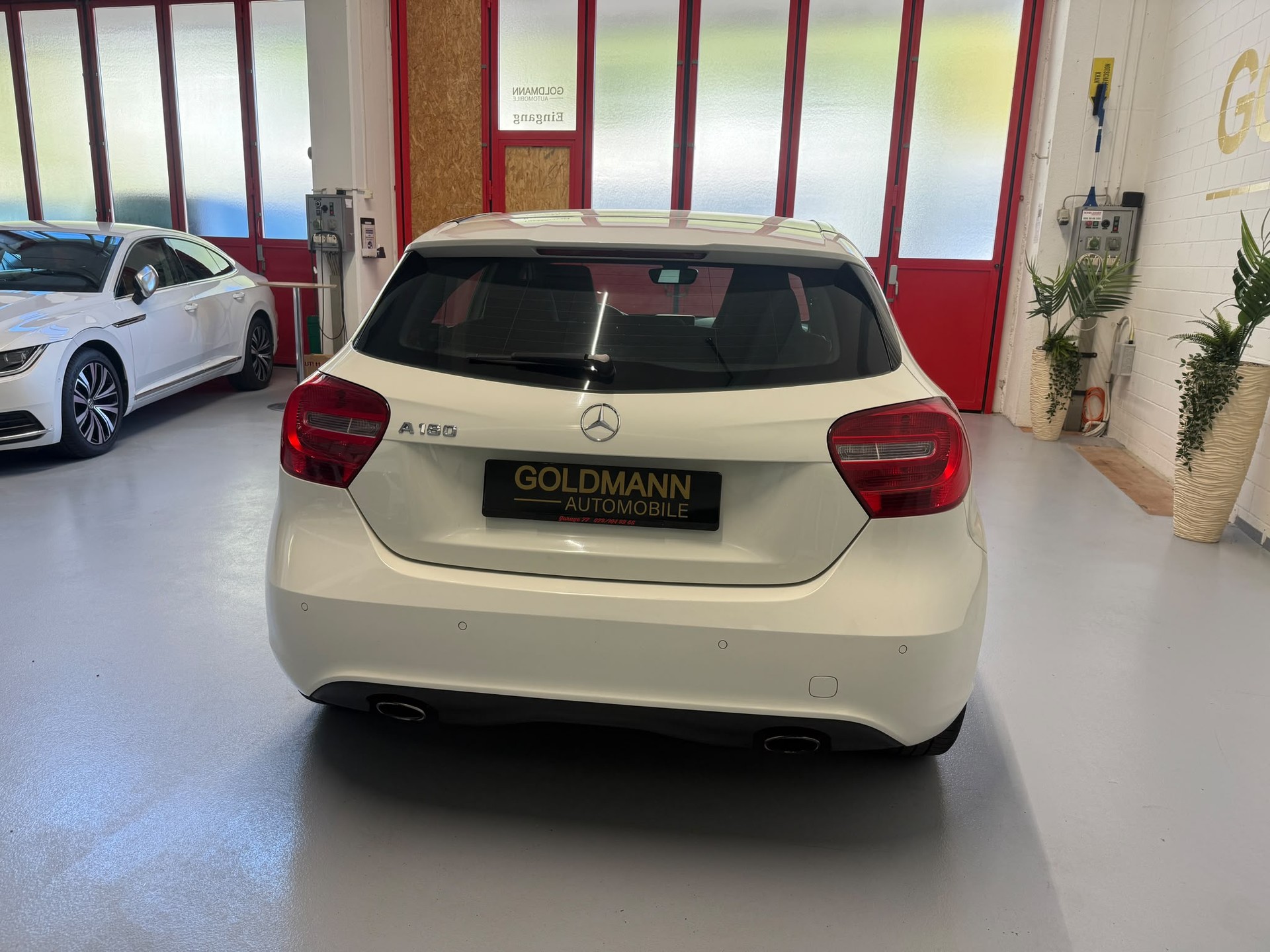 MERCEDES-BENZ A 180 Urban-image-5