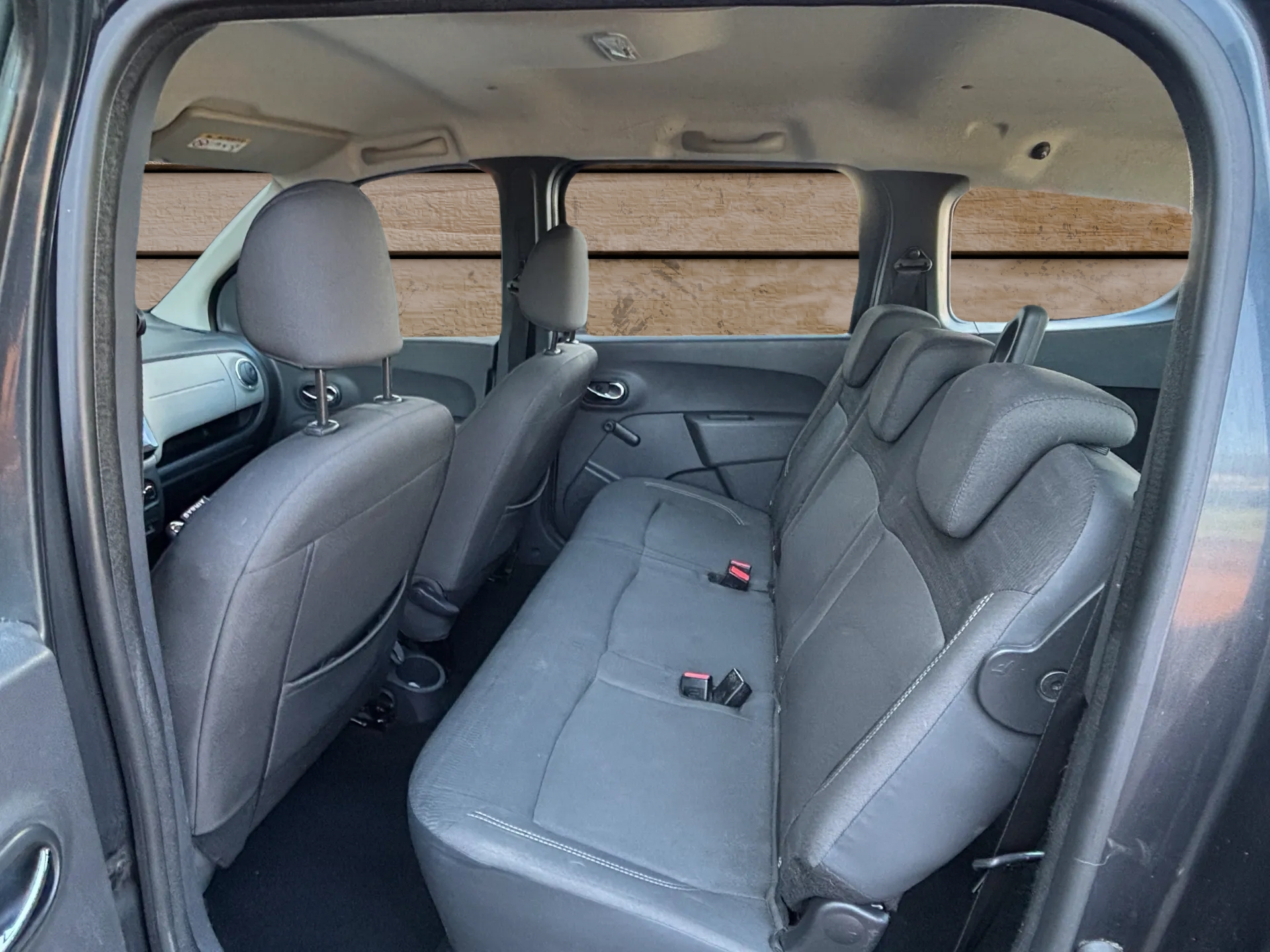 DACIA Lodgy 1.6 Ambiance 5PL-image-5