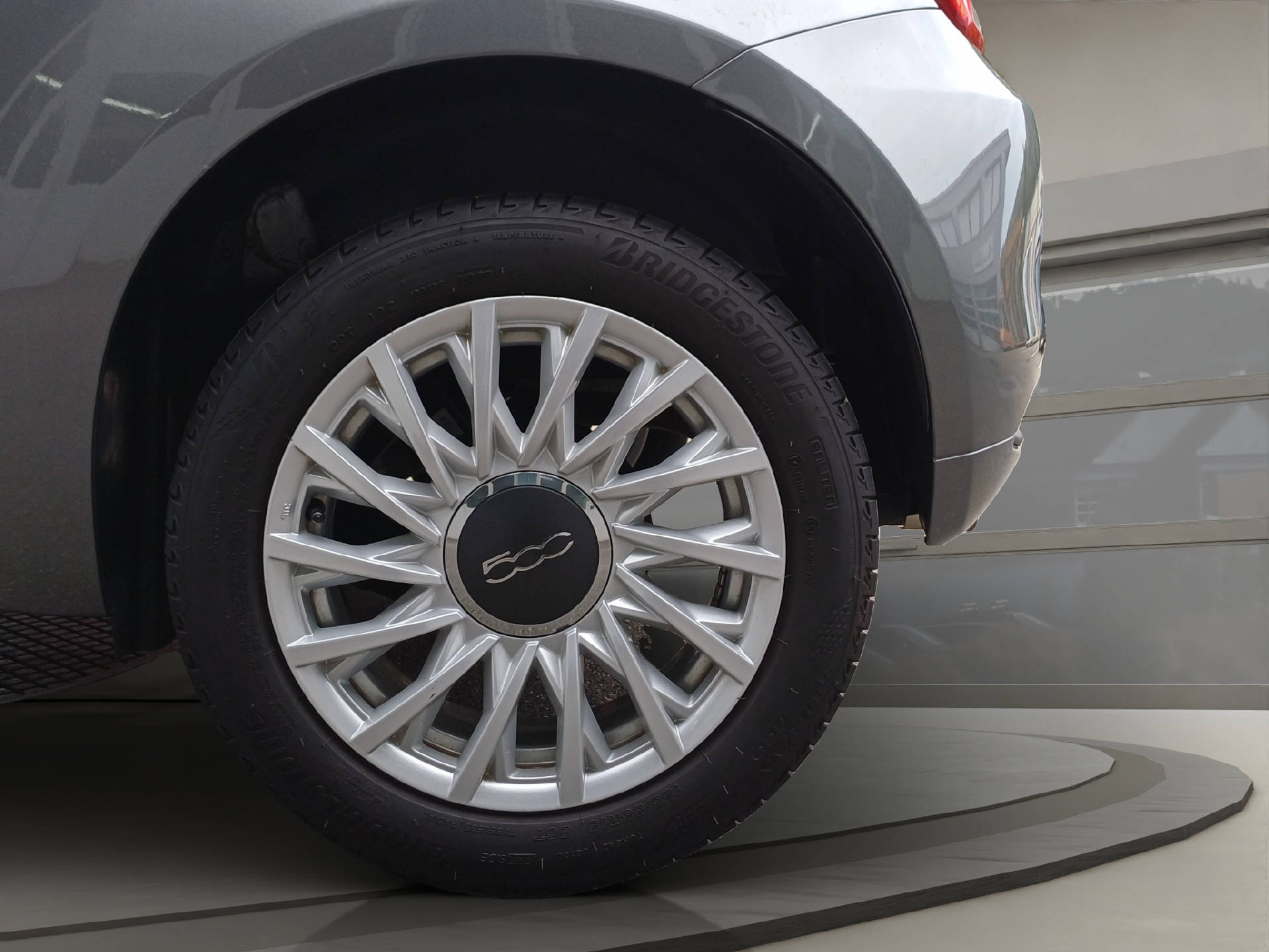 FIAT 500 1.0 Hybrid Swiss Edition-image-9