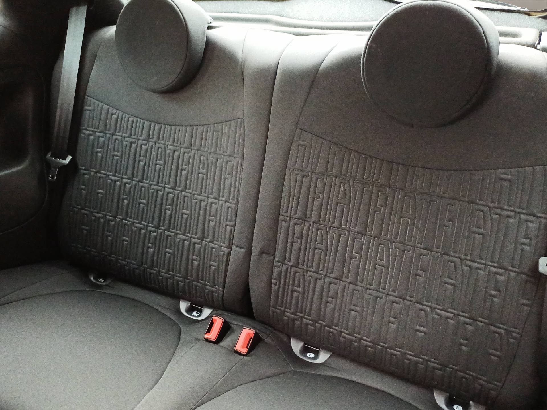 FIAT 500 1.0 Hybrid Swiss Edition-image-15