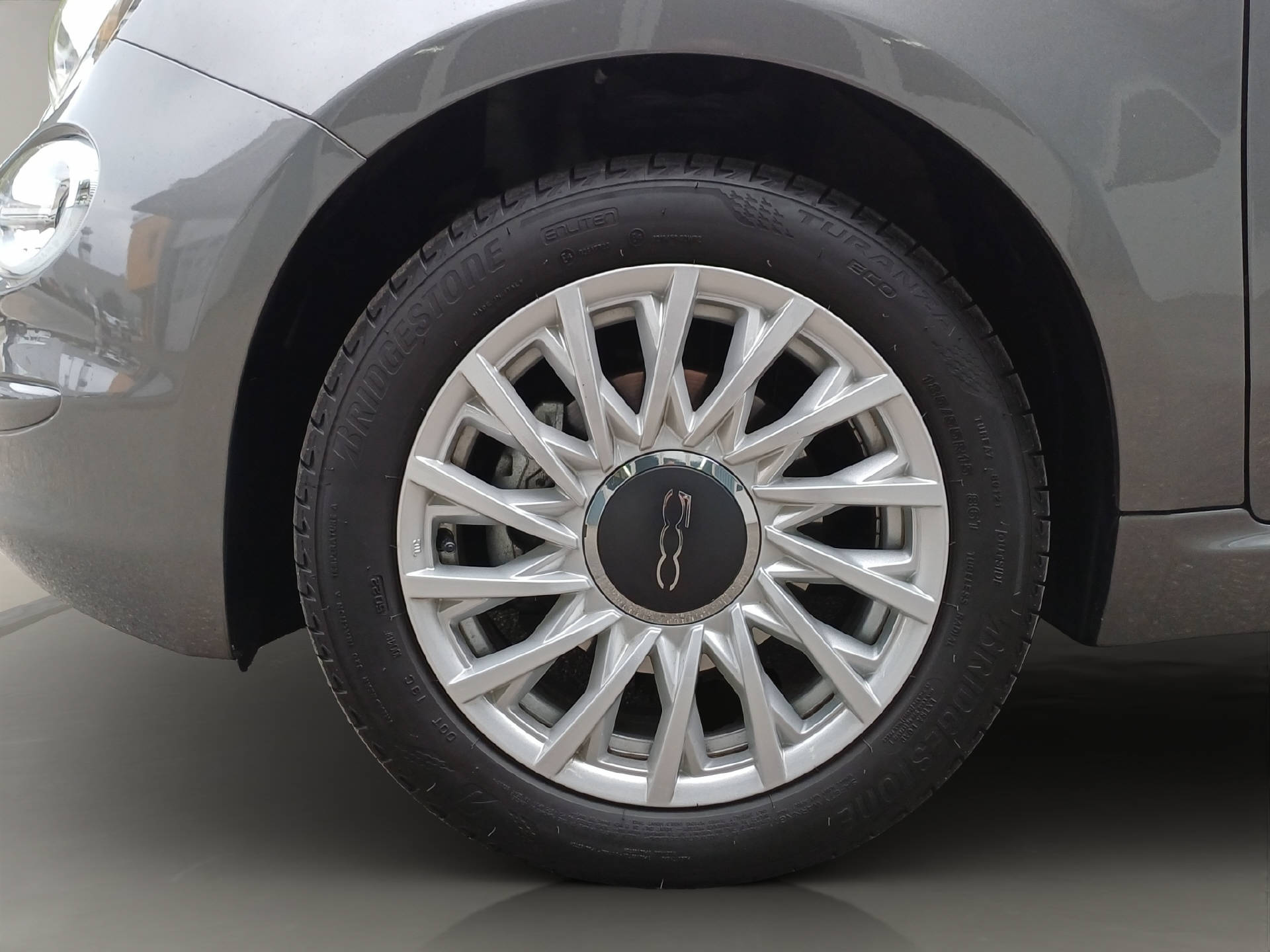 FIAT 500 1.0 Hybrid Swiss Edition-image-8