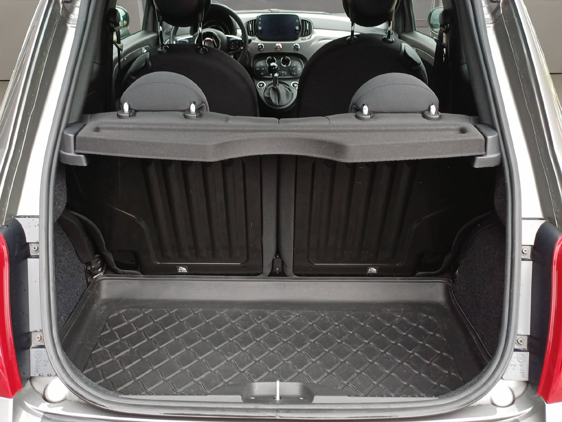 FIAT 500 1.0 Hybrid Swiss Edition-image-13