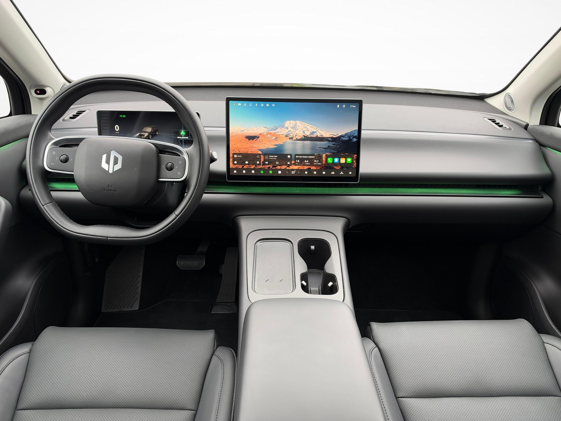 LEAPMOTOR C10 1.5 REEV Design-image-8
