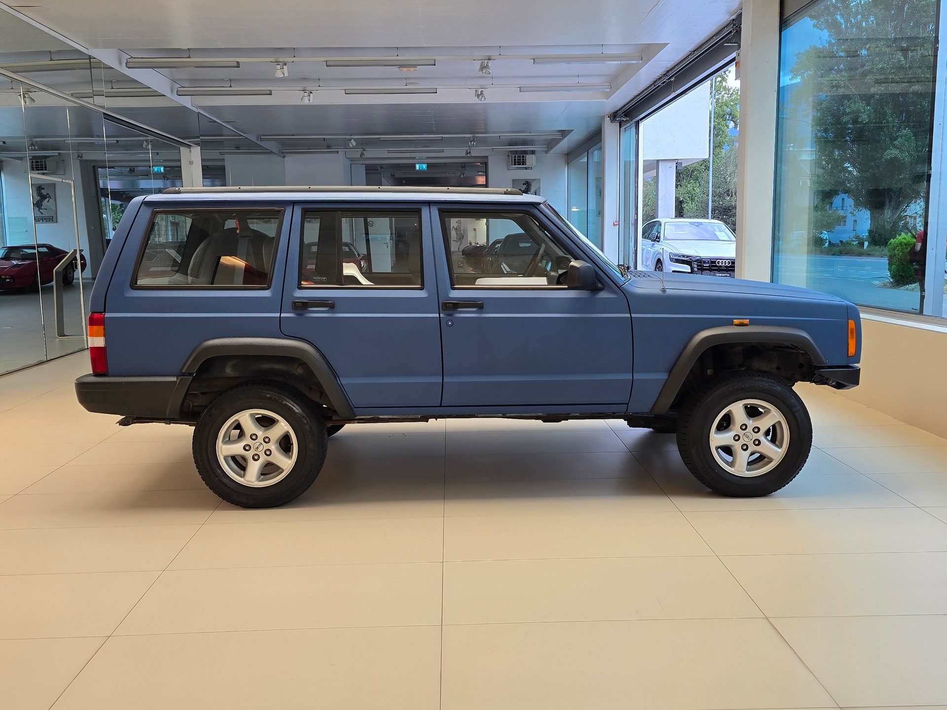 JEEP Cherokee 2.5 TD - MFK-a 01.2025-image-3