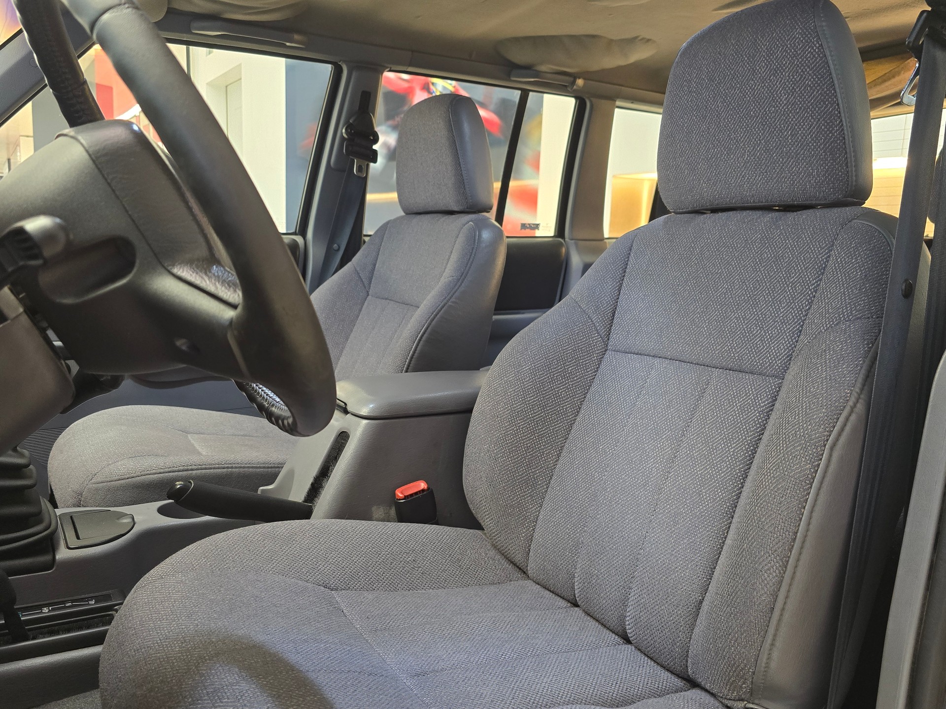 JEEP Cherokee 2.5 TD - MFK-a 01.2025-image-9