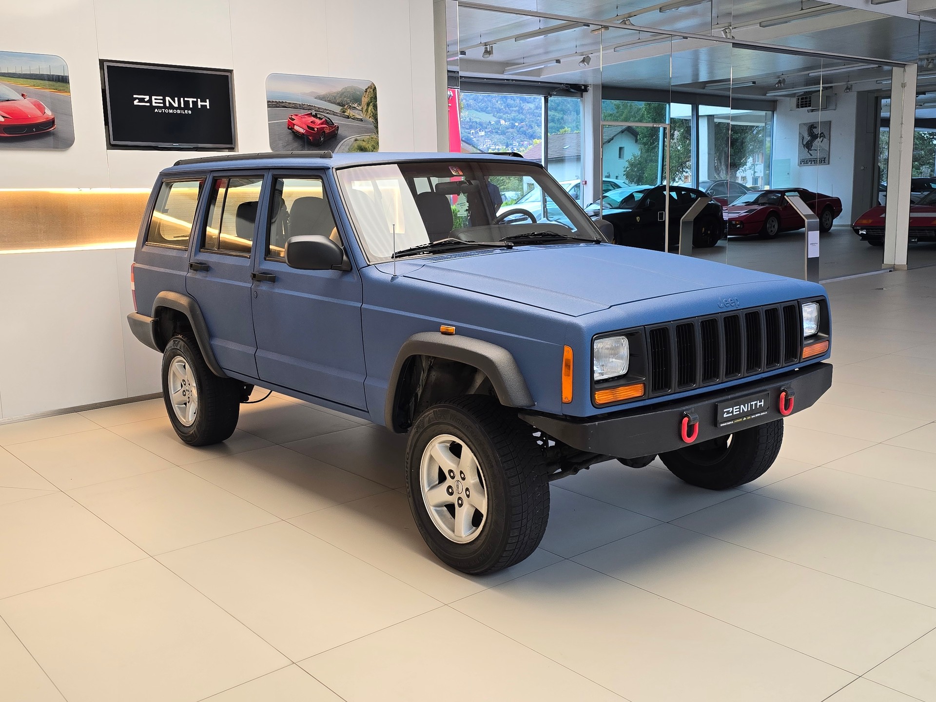 JEEP Cherokee 2.5 TD - MFK-a 01.2025-image-2
