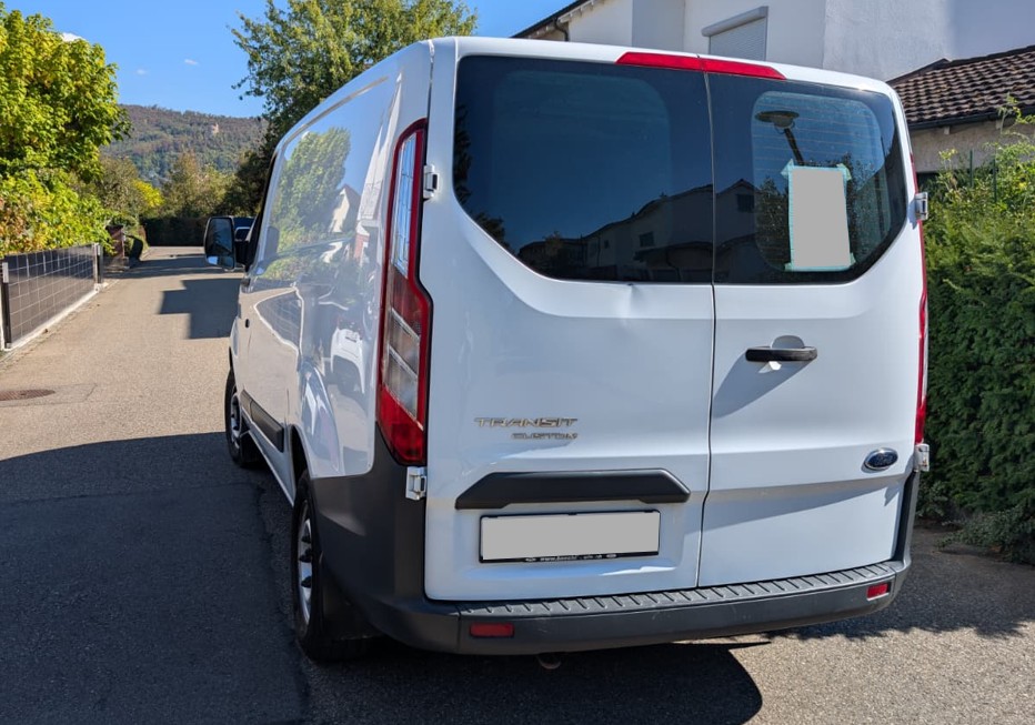 FORD 2.2 TDCi 100 Ambiente-image-2