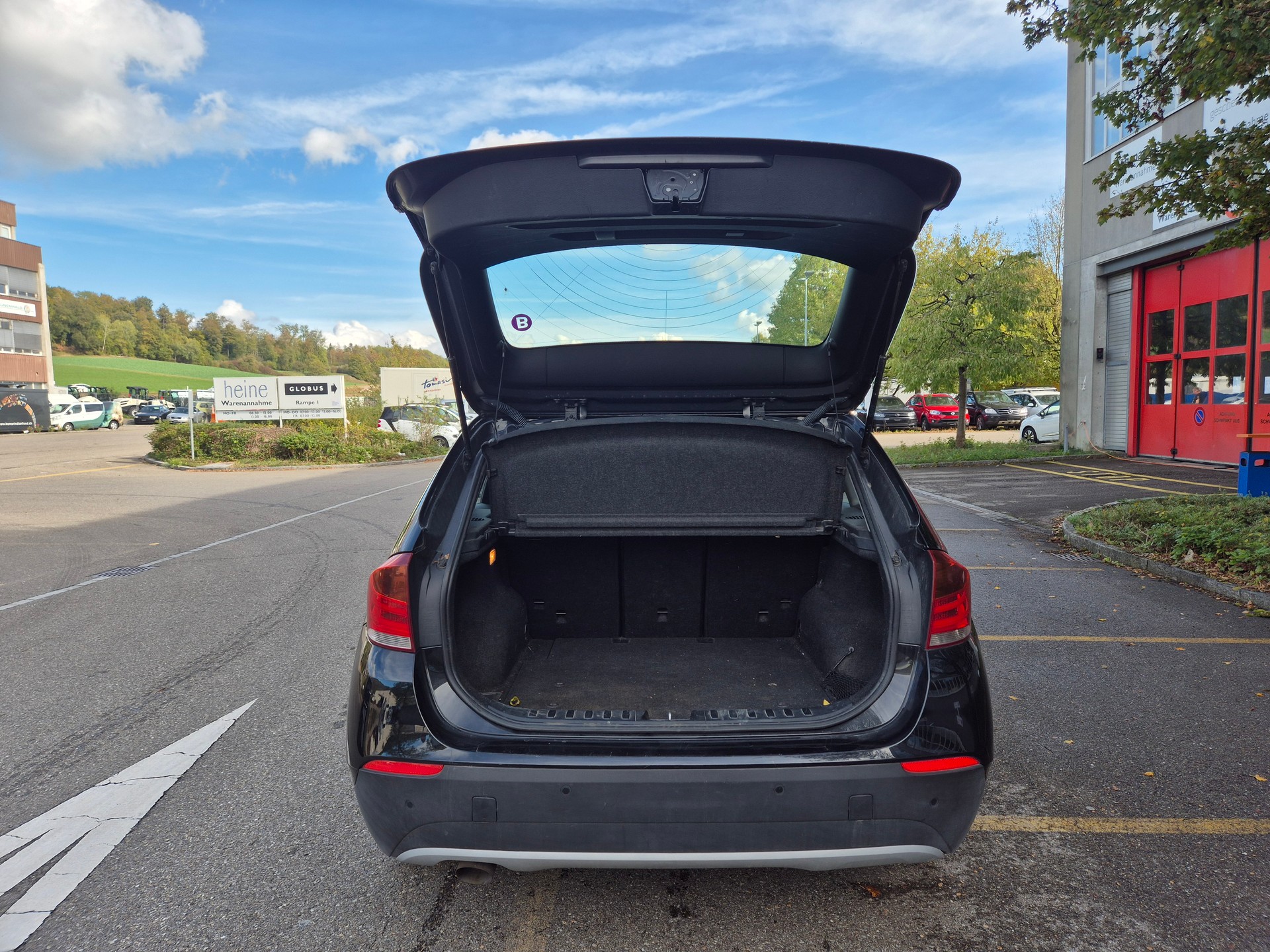BMW X1 xDrive 18d-image-8