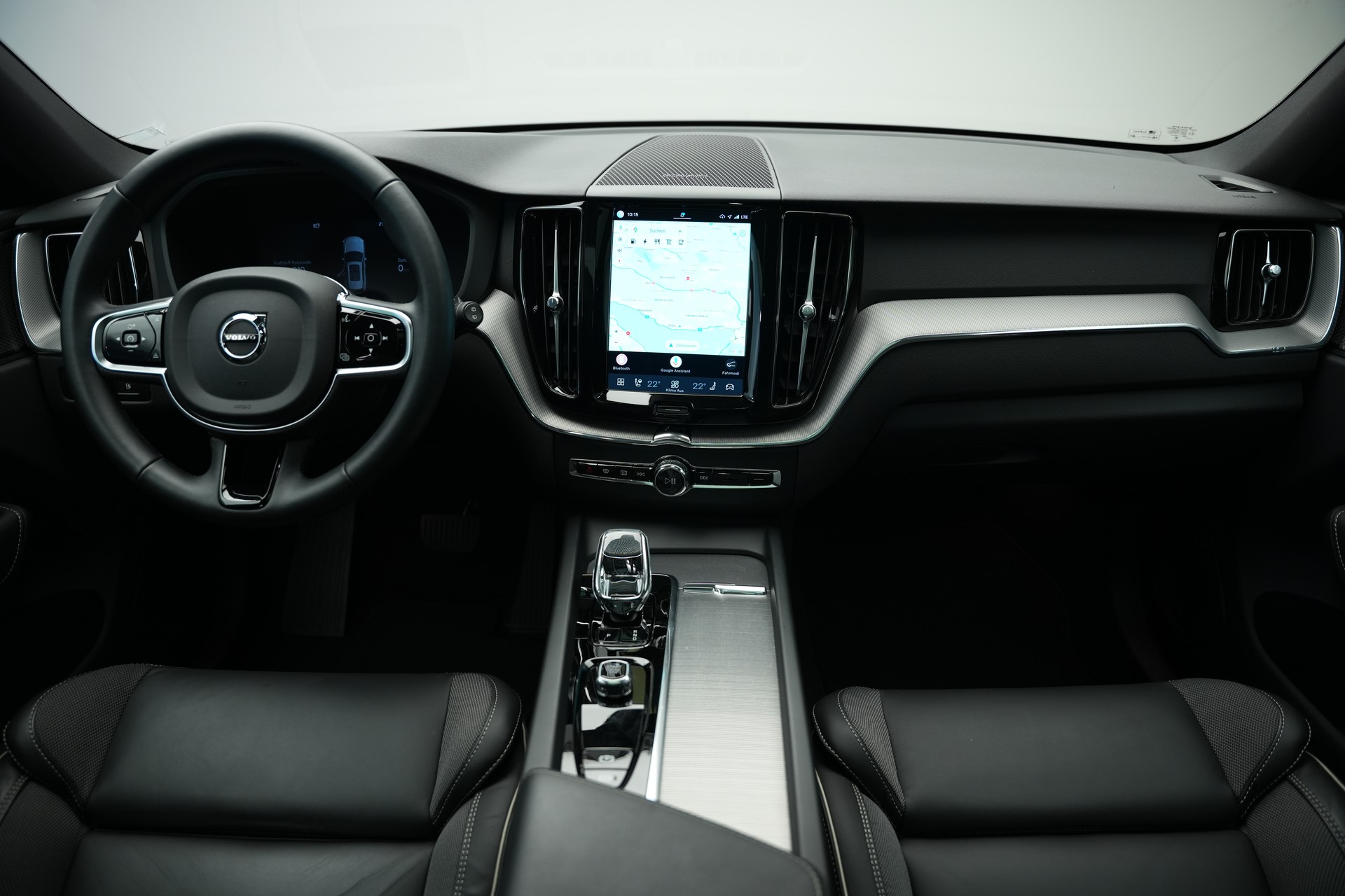 VOLVO XC60 T6 eAWD PluginHybrid Geartronic Black Edition Plus *Head-Up*-image-9