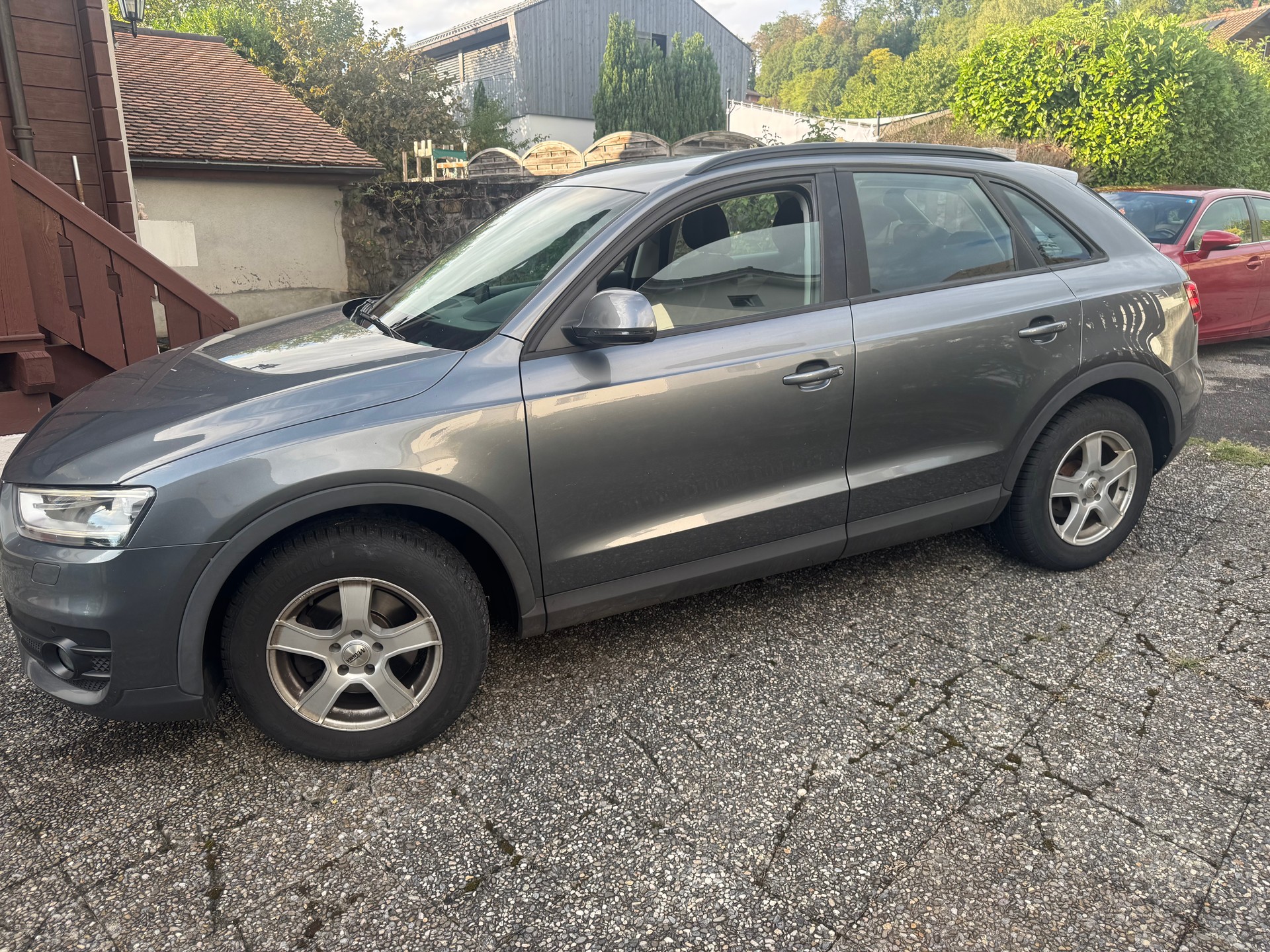 AUDI Q3 2.0 TFSI quattro S-tronic-image-7