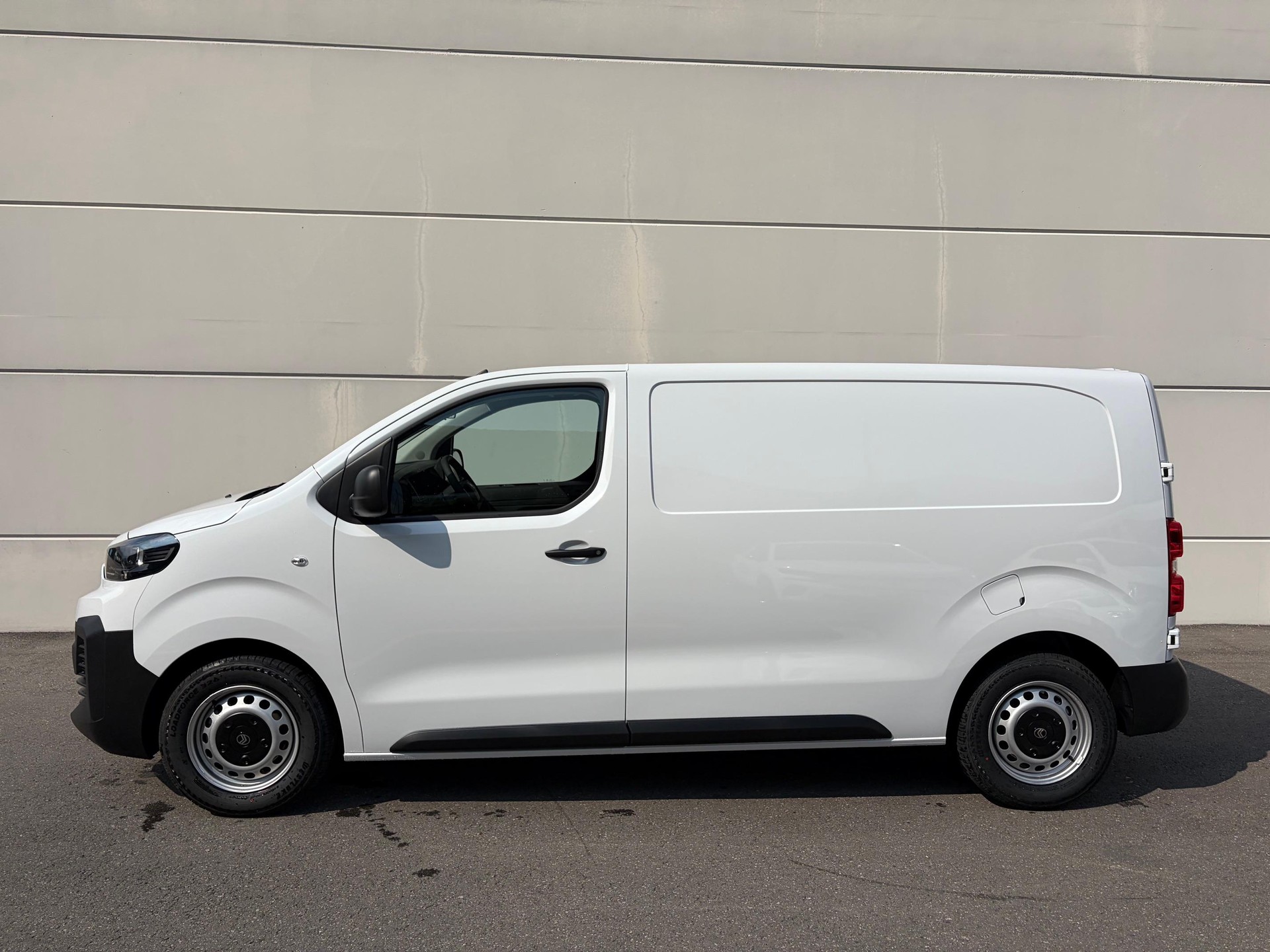 CITROEN Jumpy Kaw. M 1.5 BlueHDi 120 First S/S-image-3