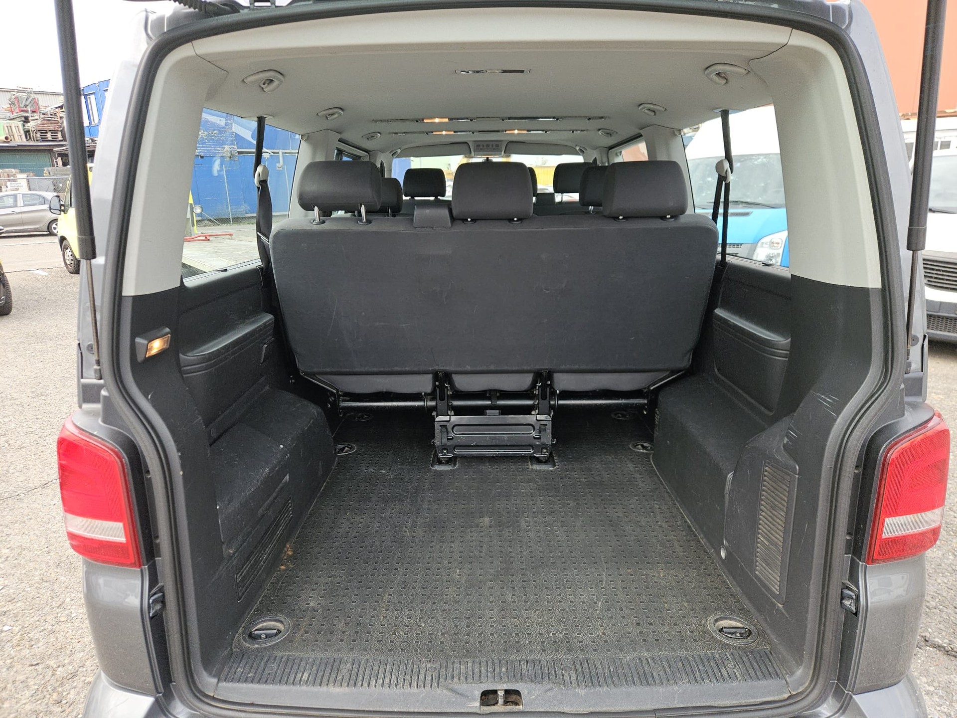 VW T5 Caravelle Comfortline 2.0 TDI CR 4Motion-image-7