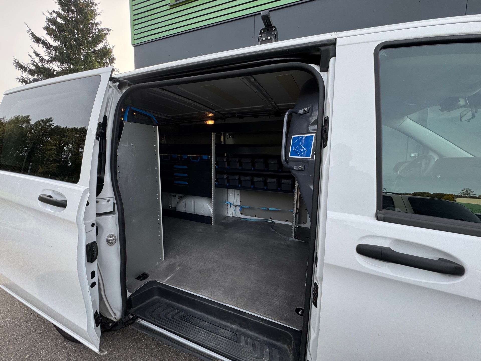 MERCEDES-BENZ Vito 114 CDI Lang 9G-Tronic Base**Mit Werkstatt-Einrichtung**Dachträger**Rückfahrkamera**12 Monate Garantie**-image-17