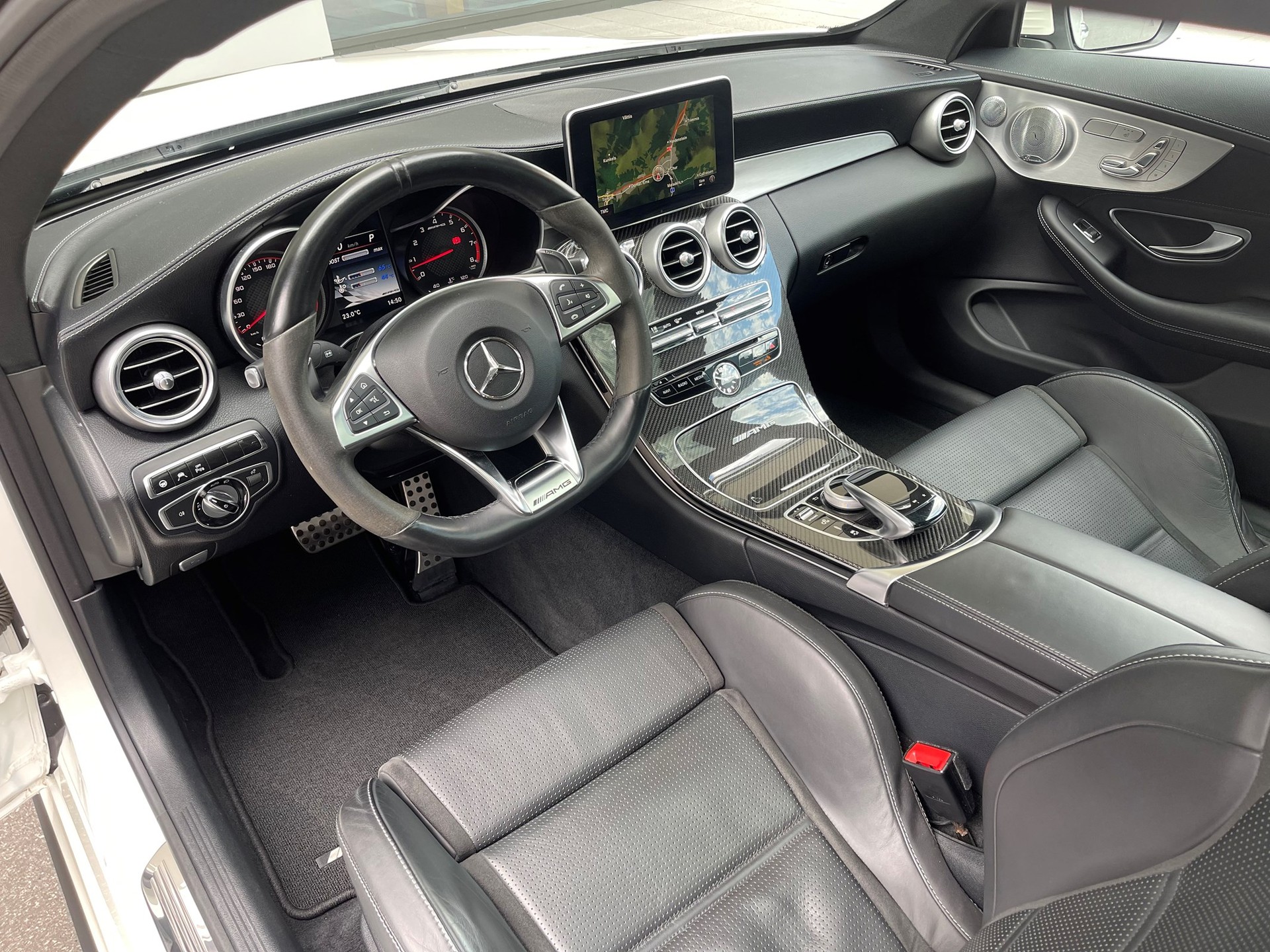 MERCEDES-BENZ C 63 S AMG Speedshift-image-9