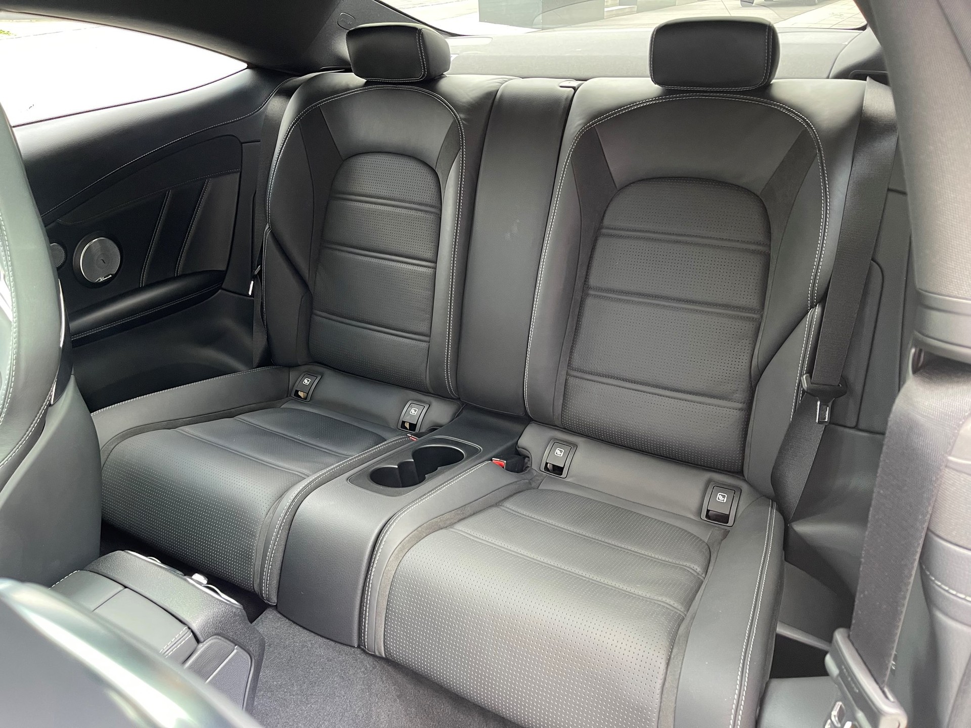 MERCEDES-BENZ C 63 S AMG Speedshift-image-12