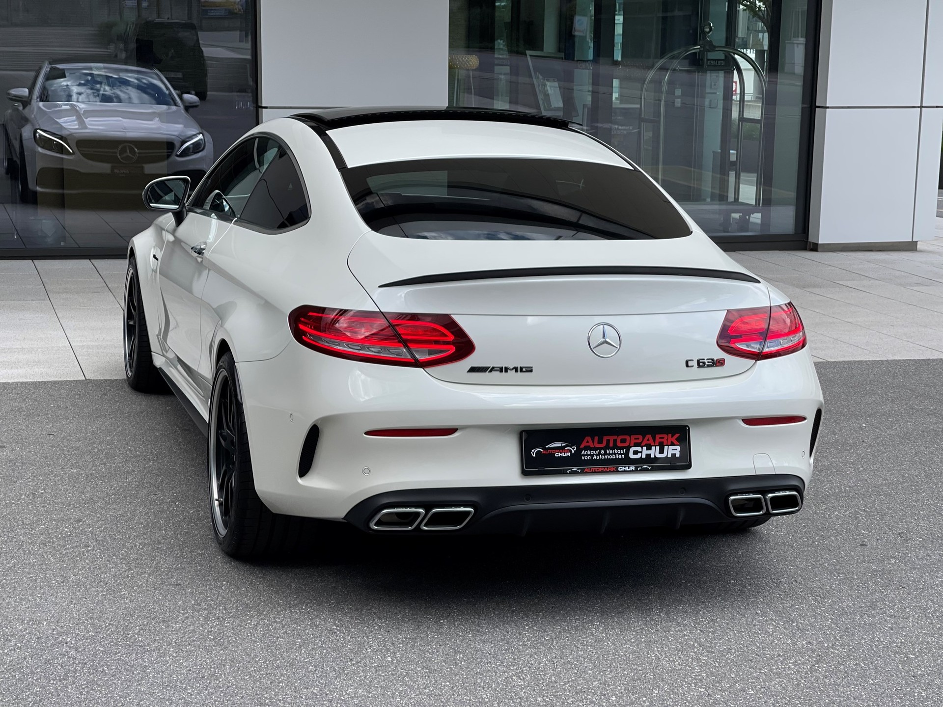 MERCEDES-BENZ C 63 S AMG Speedshift-image-2