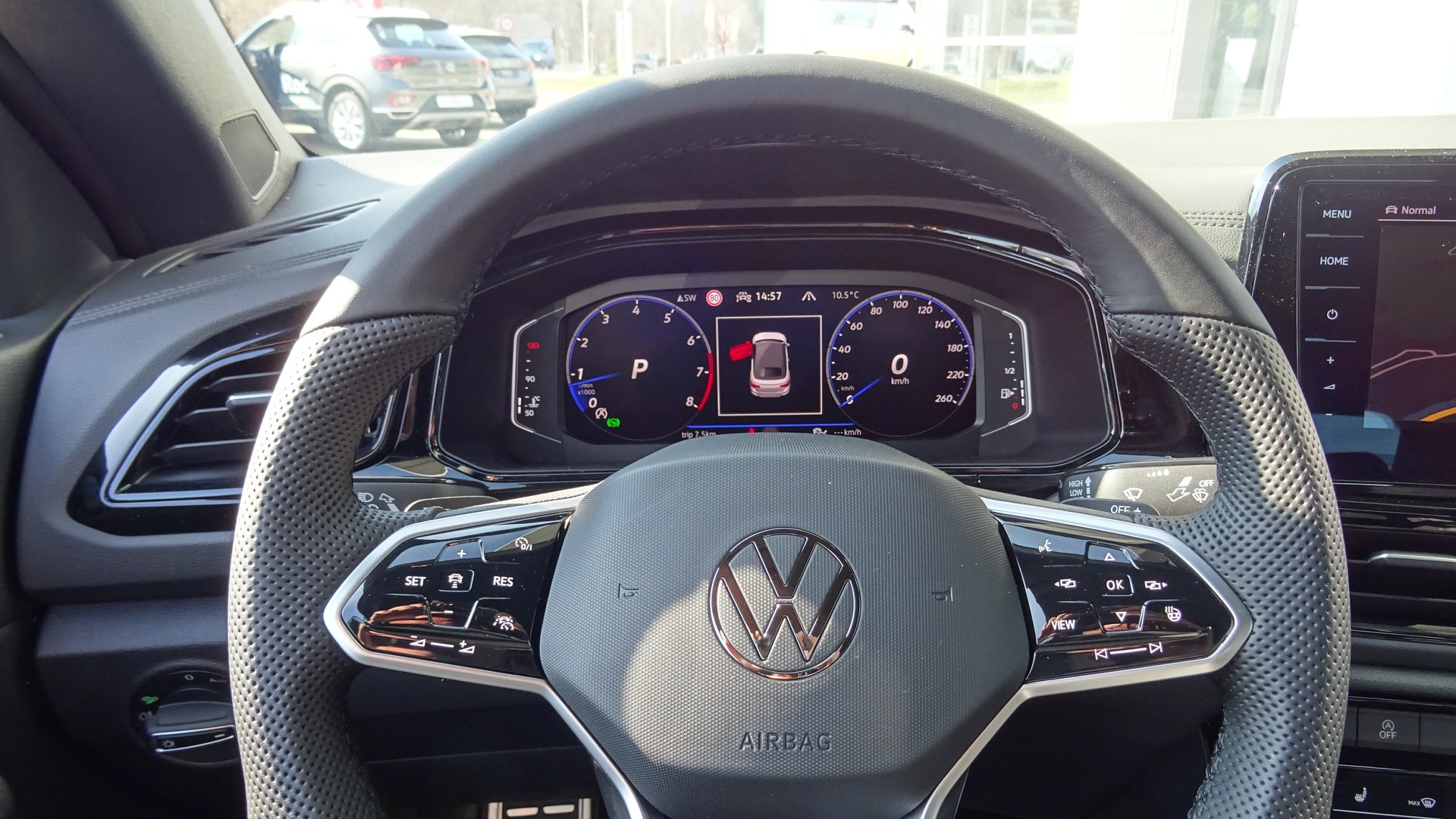 VW T-Roc Cabriolet 1.5 TSI EVO R-Line DSG-image-3