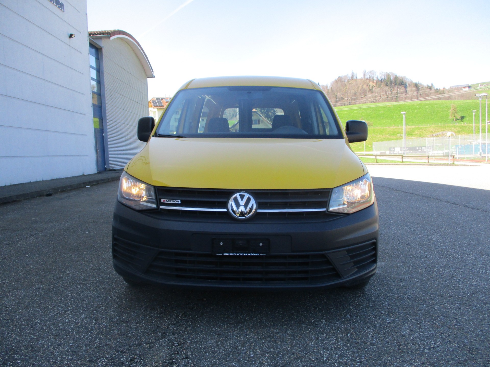 VW Caddy Maxi 2.0TDI 4Motion BlueMotion Technology-image-6
