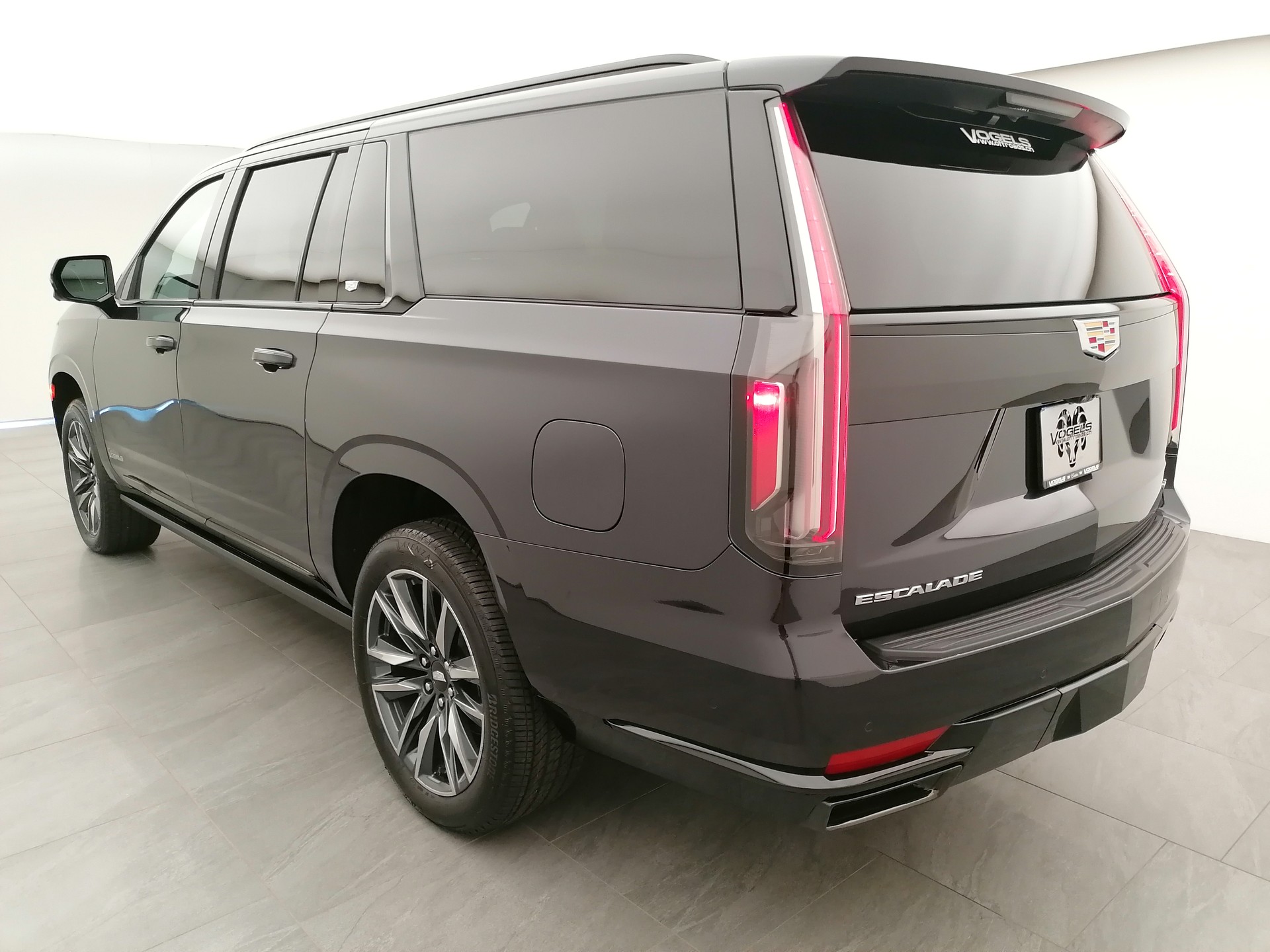 CADILLAC Escalade 6.2 ESV Platinum Sport AWD-image-5
