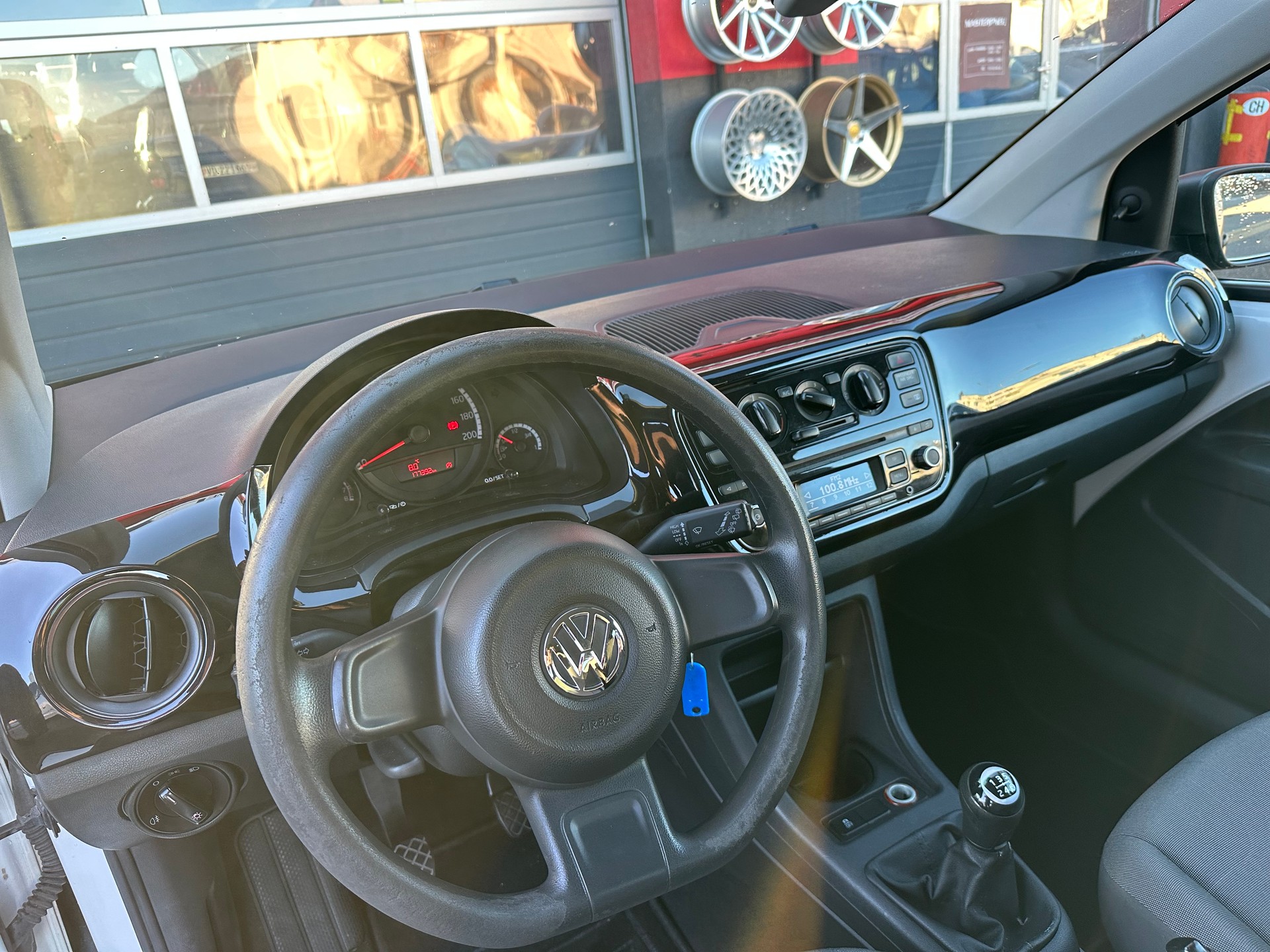 VW Up 1.0 BMT move up-image-14
