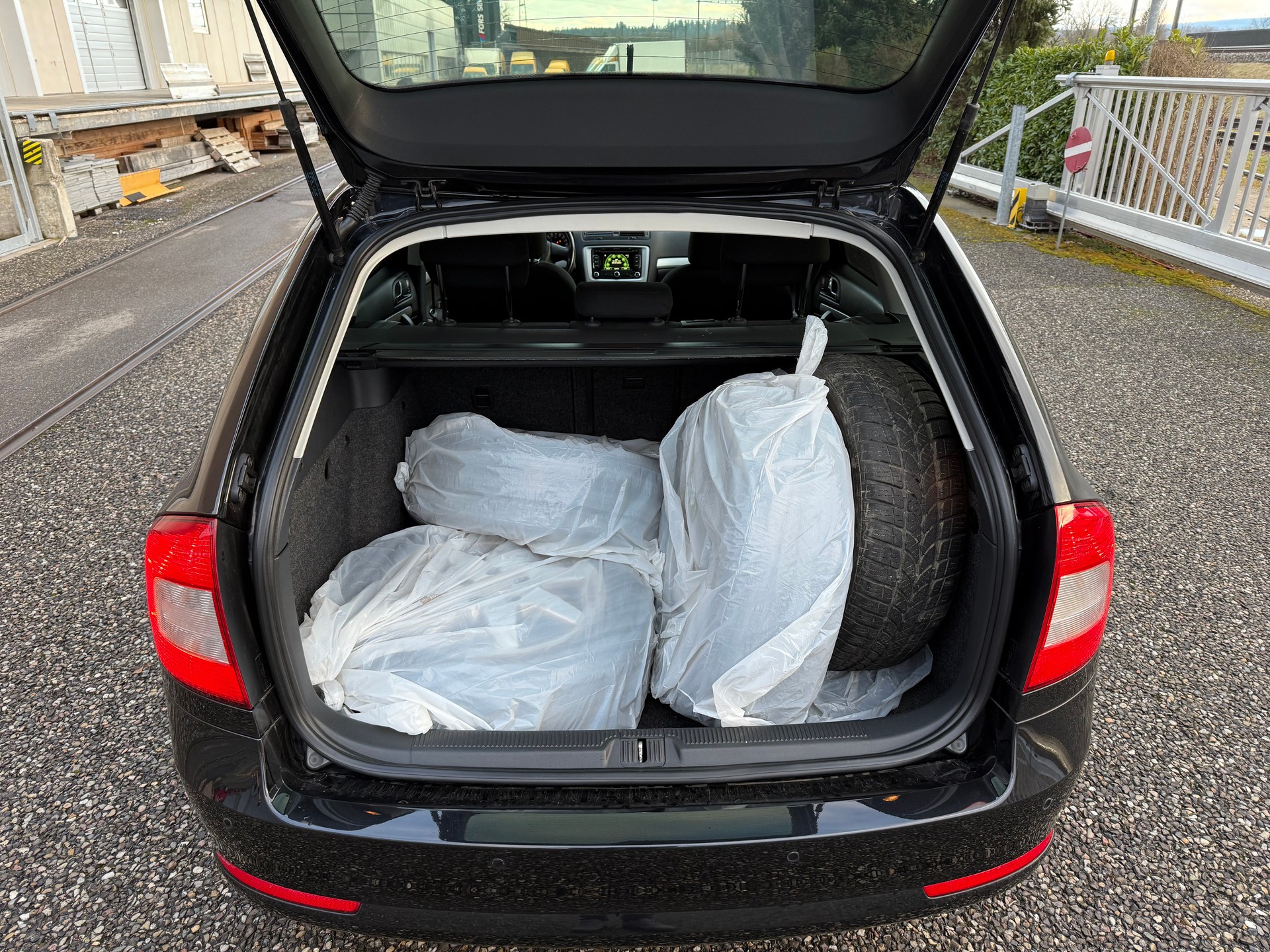 SKODA Octavia Combi 1.6 TDI Greenline-image-5