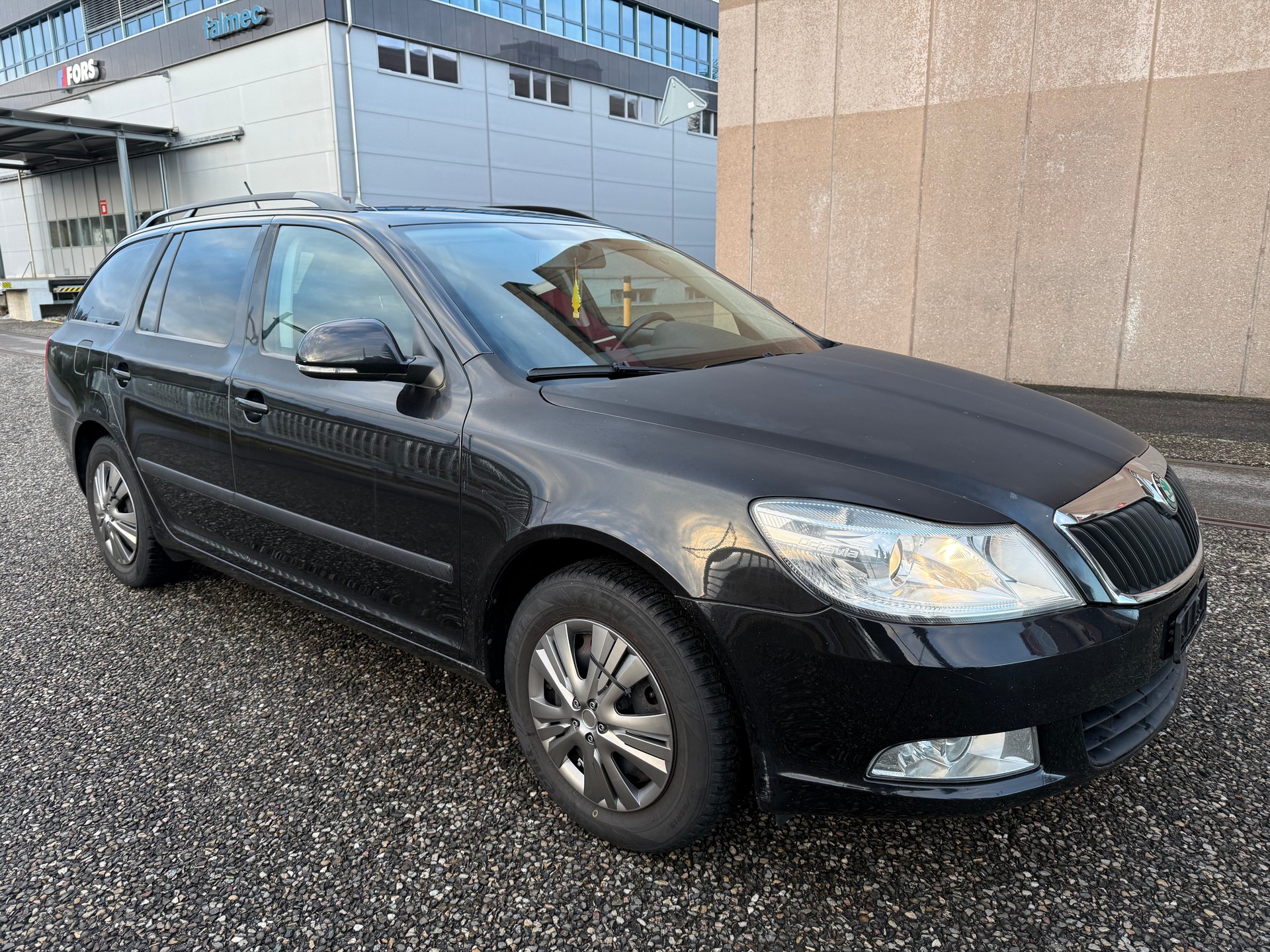 SKODA Octavia Combi 1.6 TDI Greenline-image-1