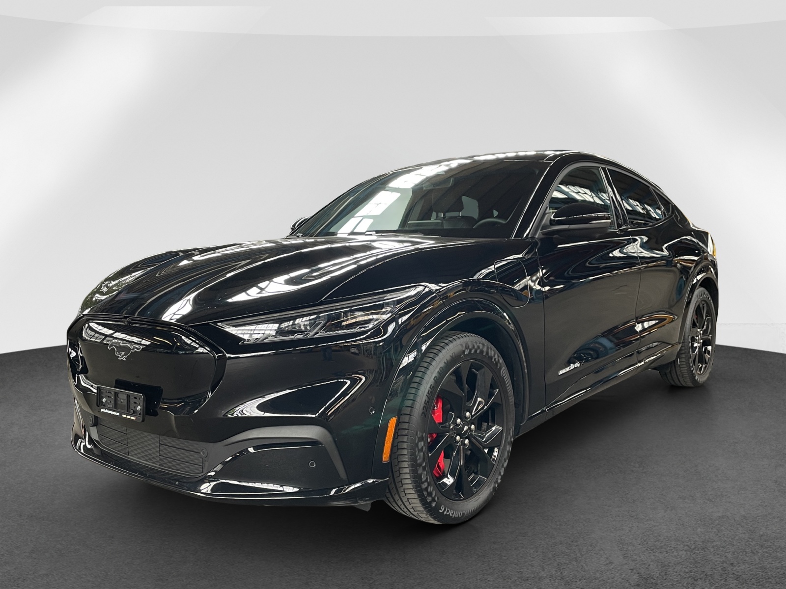 FORD Mustang Mach-E Premium AWD-image-2