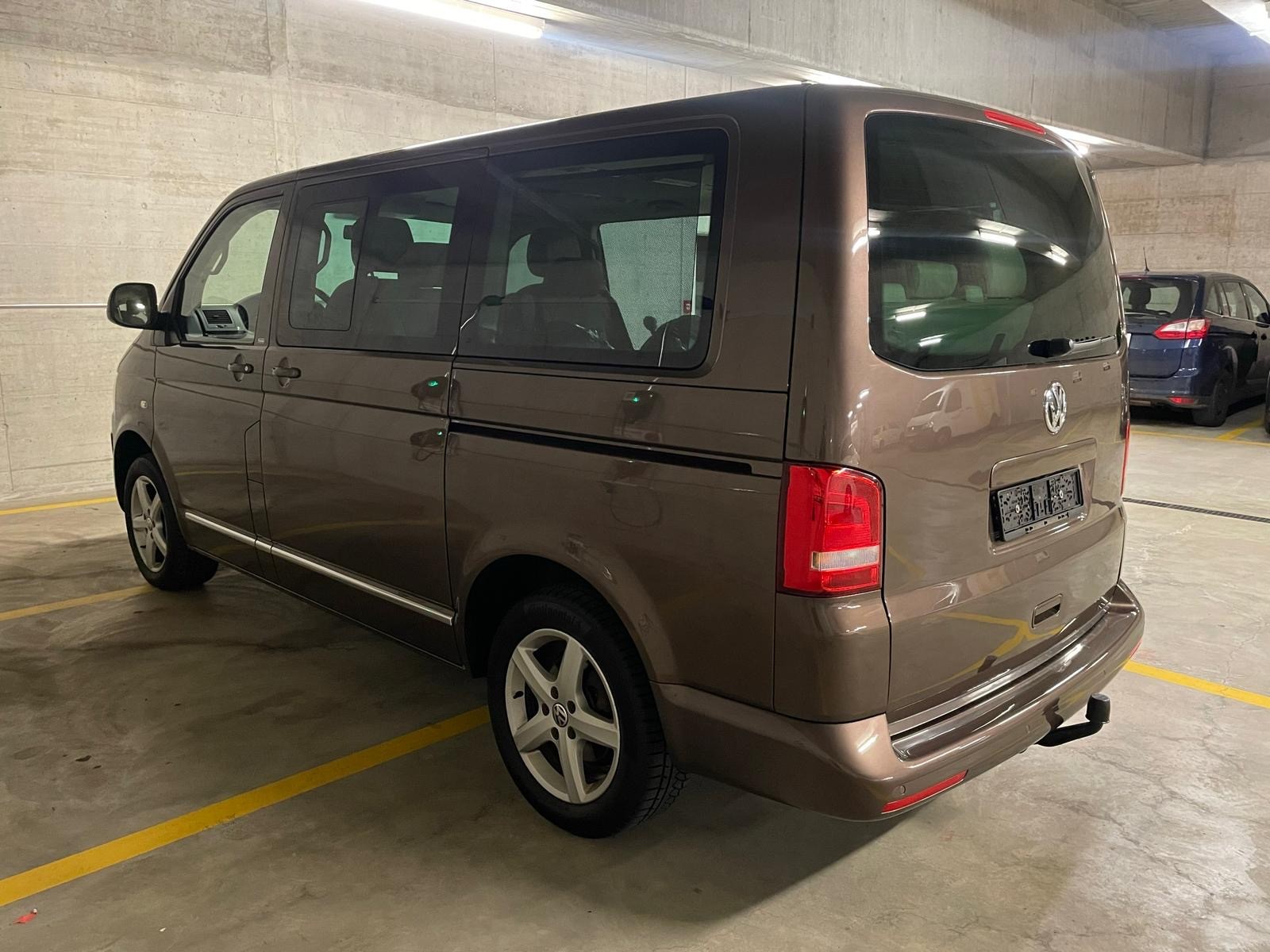 VW T5 Multivan 2.0 Bi-TDI 4 Motion CR Highline Premium DSG-image-13