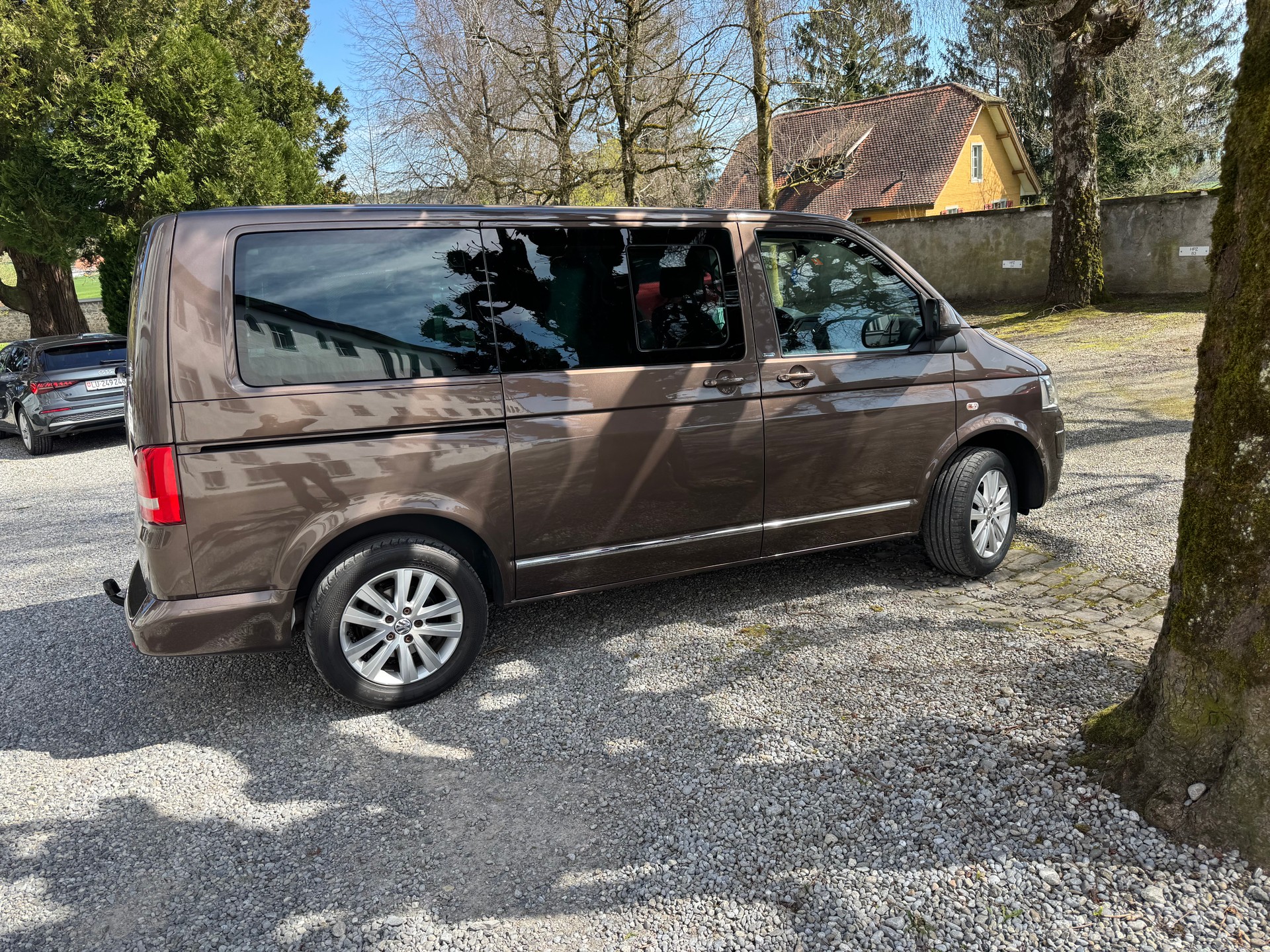 VW T5 Multivan 2.0 Bi-TDI 4 Motion CR Highline Premium DSG-image-17