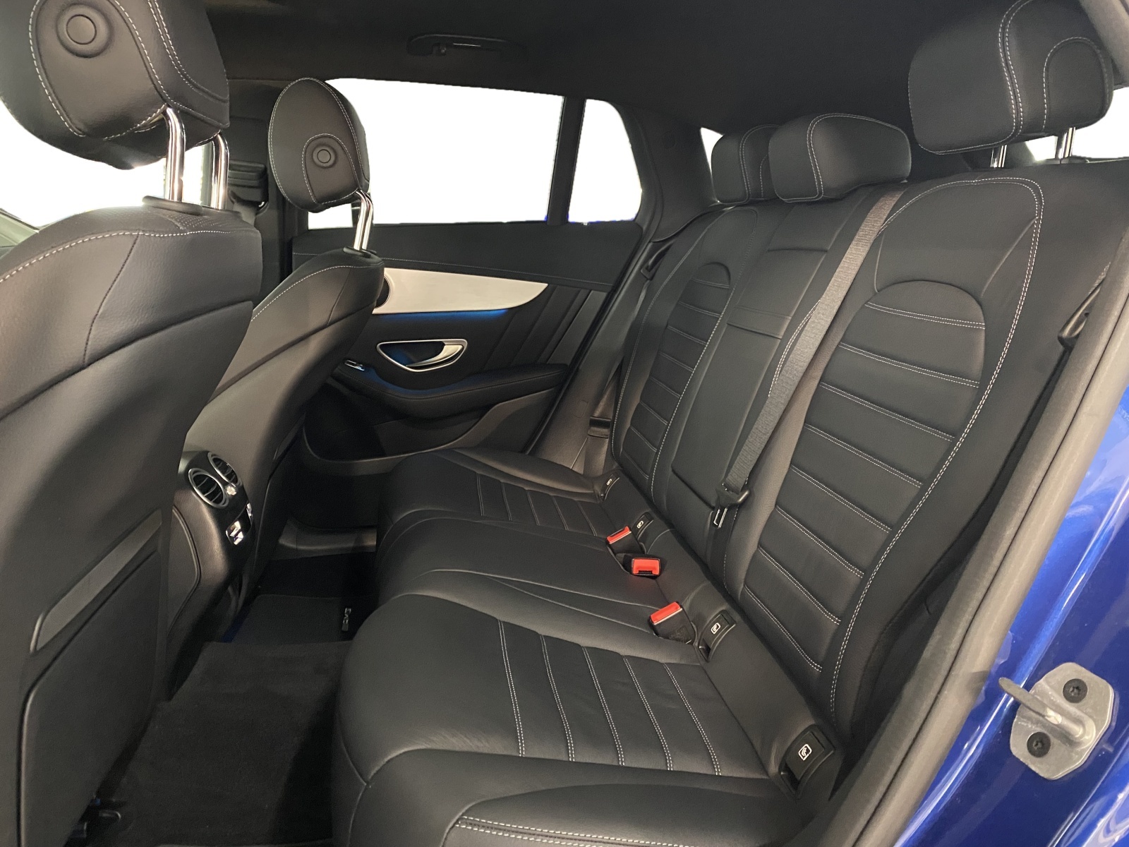 MERCEDES-BENZ EQC 400 AMG Line 4MATIC-image-8