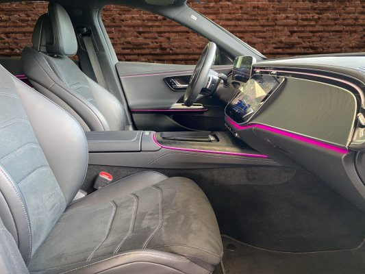 MERCEDES-BENZ E 200-image-10