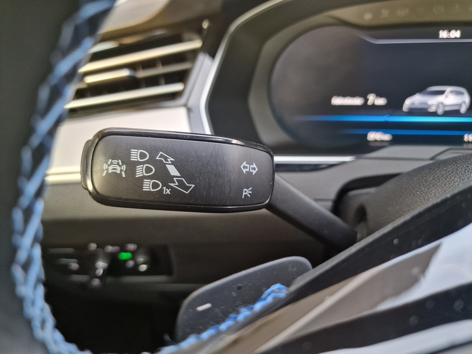 VW Passat Variant 1.4 TSI GTE Hybrid DSG 12Mt Gara 8x Bereif-image-16