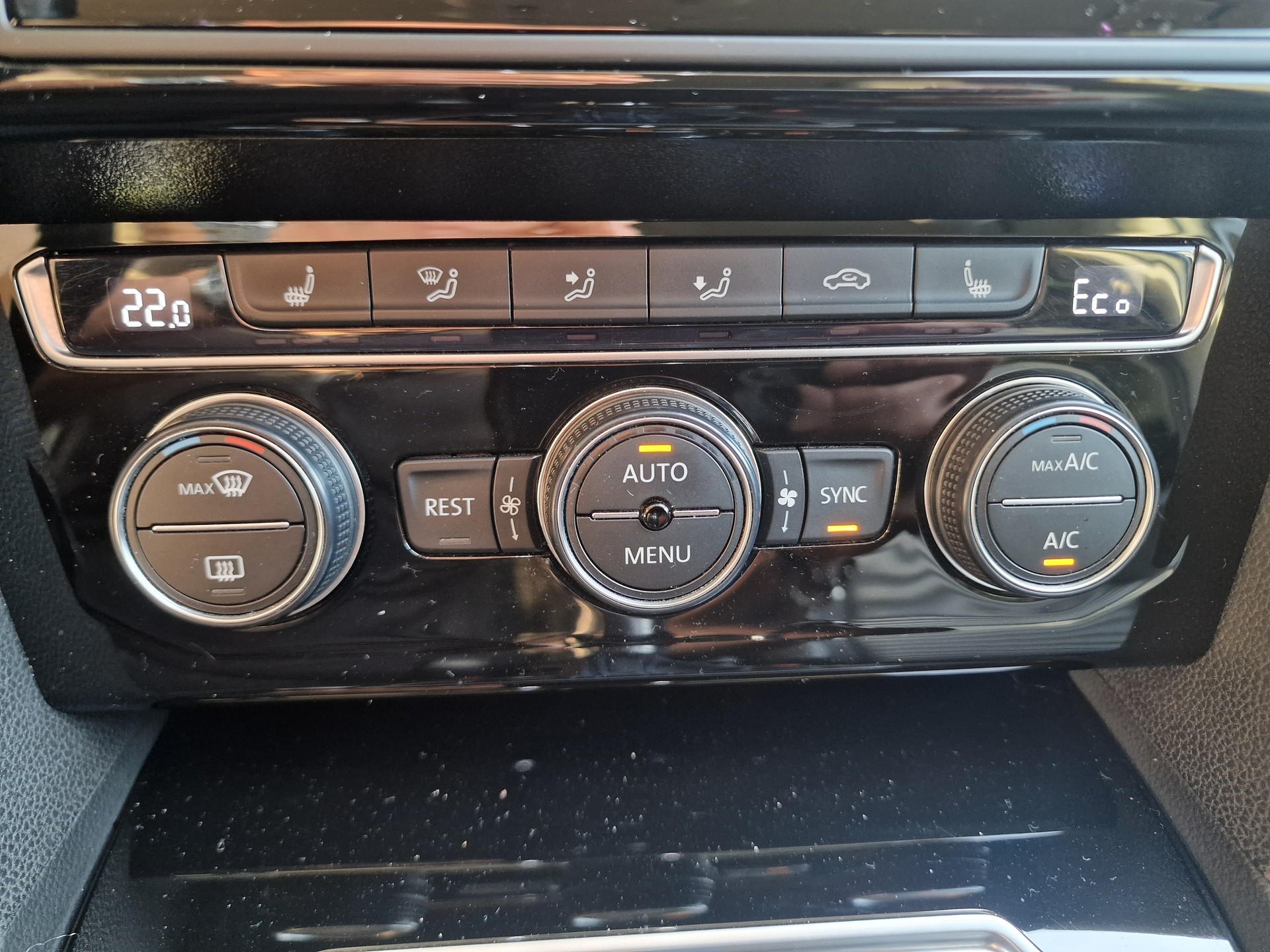 VW Passat Variant 1.4 TSI GTE Hybrid DSG 12Mt Gara 8x Bereif-image-21