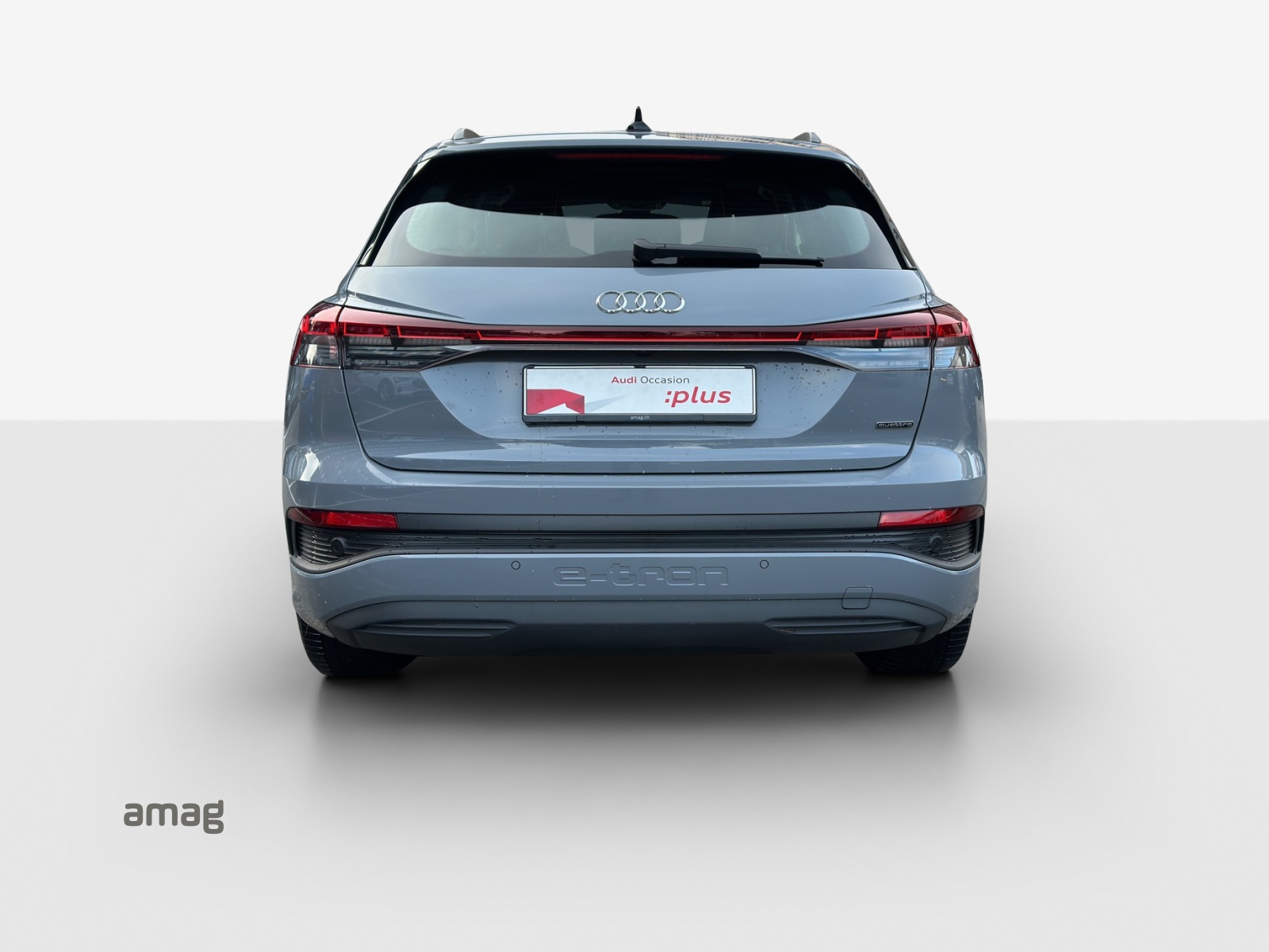 AUDI Q4 e-tron 50 quattro-image-4