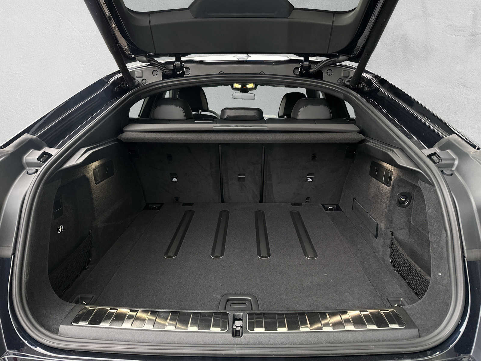 BMW X6 xDrive 48V 40d M Sport Pro Steptronic-image-9